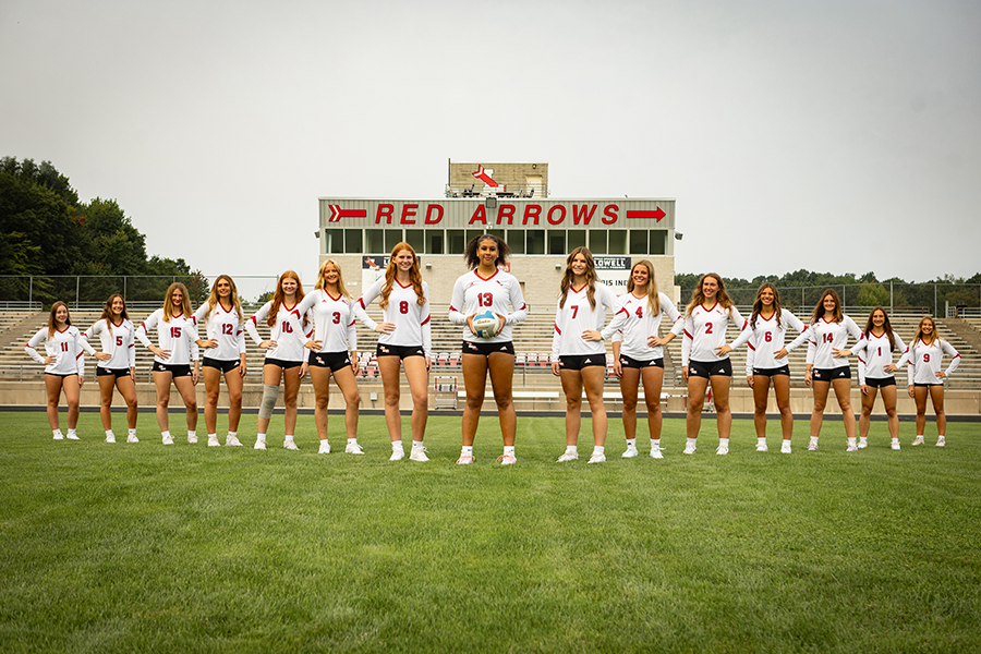 Volleyball Team Opens With 3-1 Finish at Grand Haven Tournament
