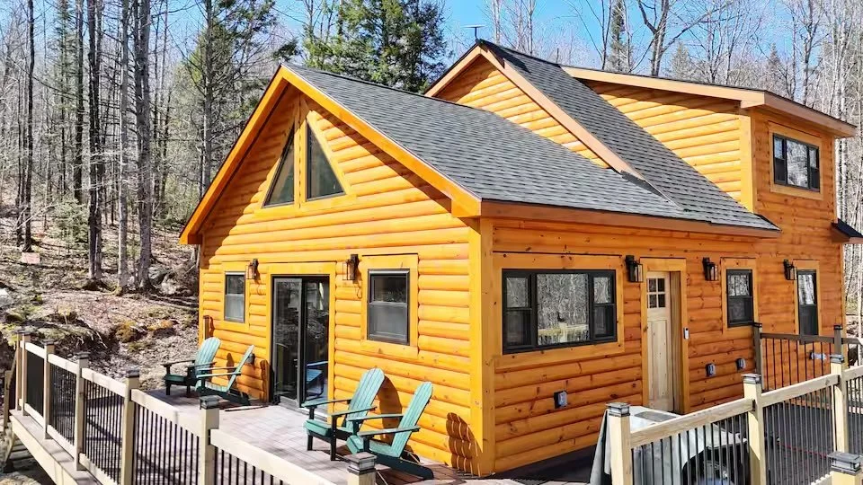 Deertrail Cabin, Peru, ME. - Sleeps 11 - 3 Bedrooms - 8 Beds - 2 Baths