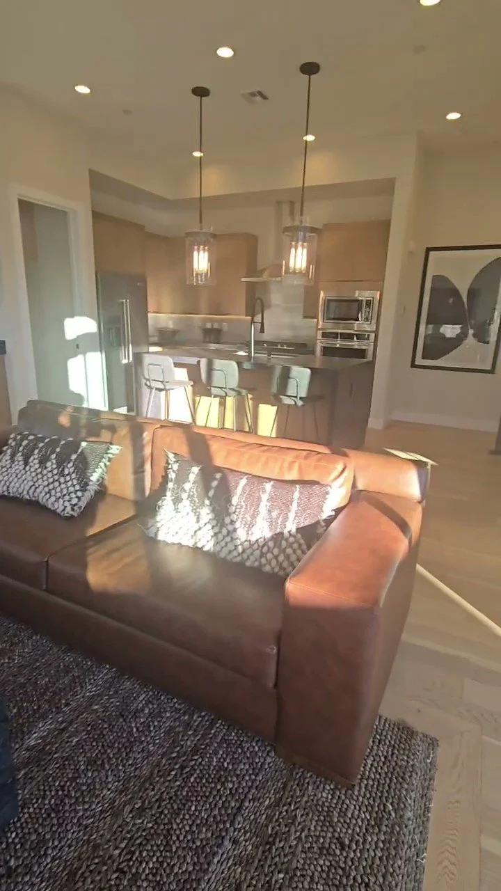 c4ebe107-b464-4398-adeb-85a0abbaf081 - frame at 0m0s.jpg