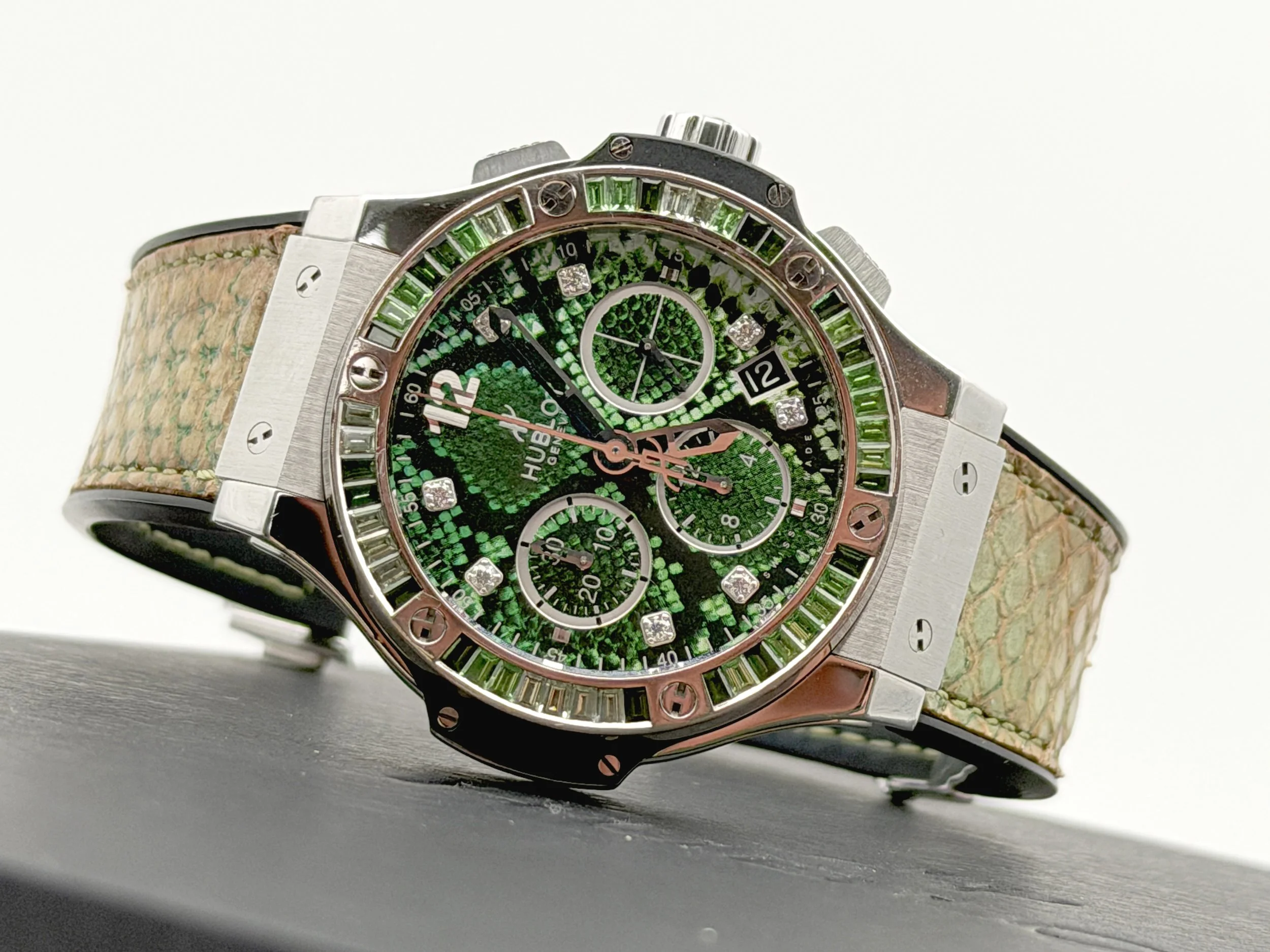 Hublot Big Bang Boa Bang Limited Edition 41mm with green python strap and sapphire bezel