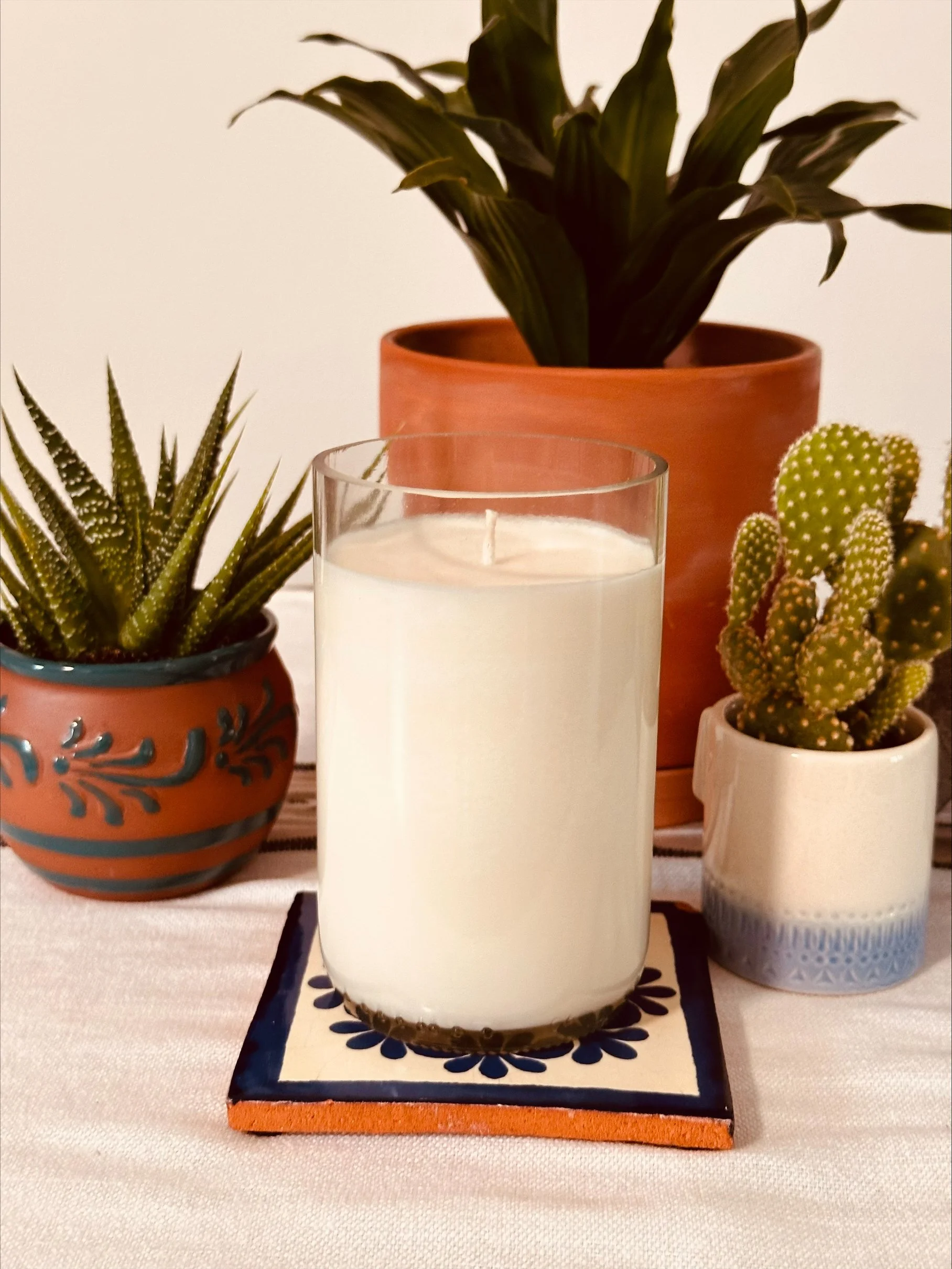Jardín - 12 oz Soy Candle Upcycled Wine Bottle