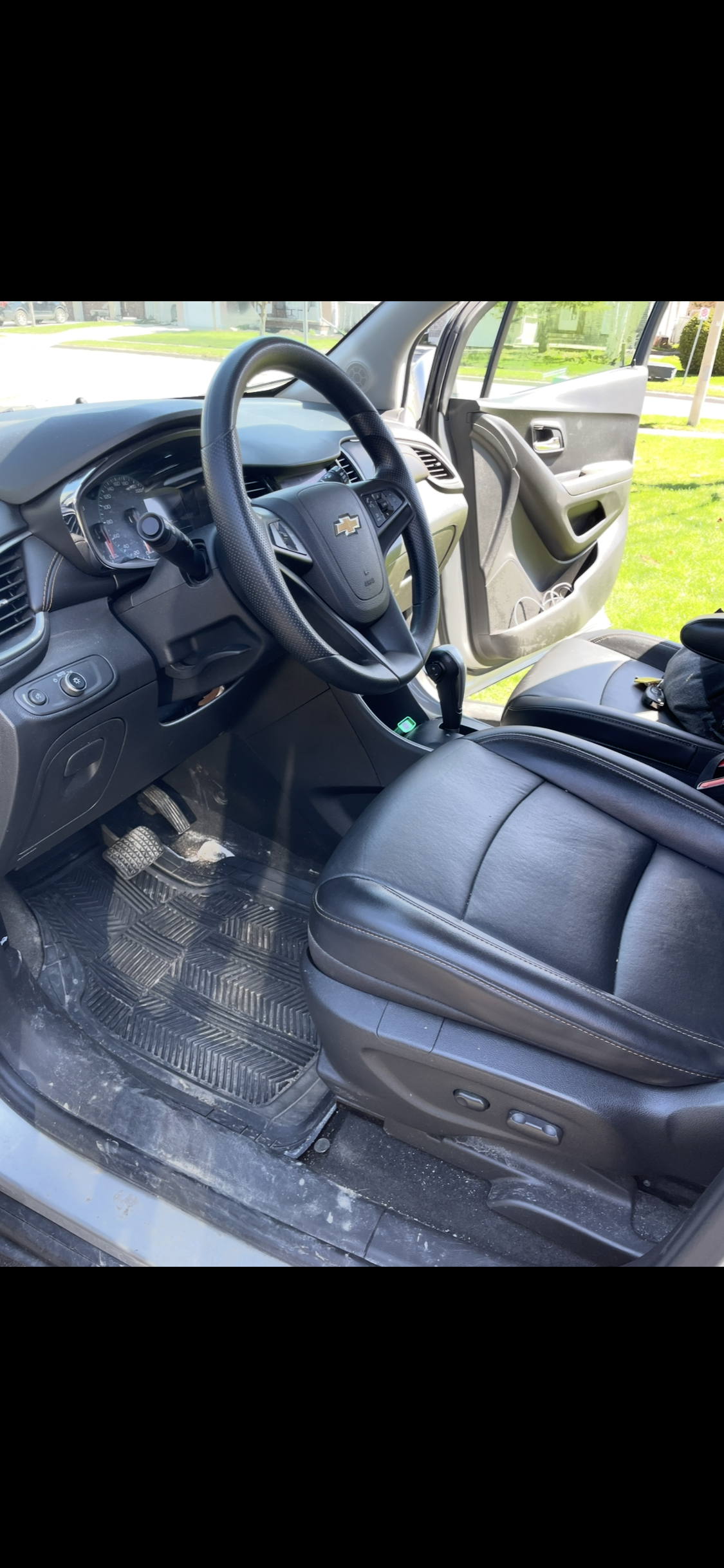 Mitch car before .png