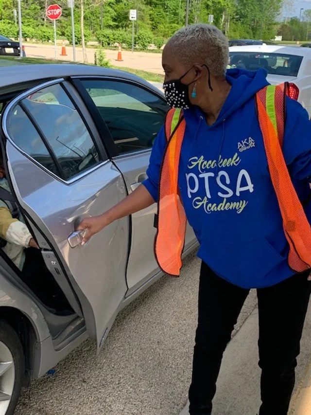 Lolita E Walker District 9 School Assistance at Drop Off.jpg