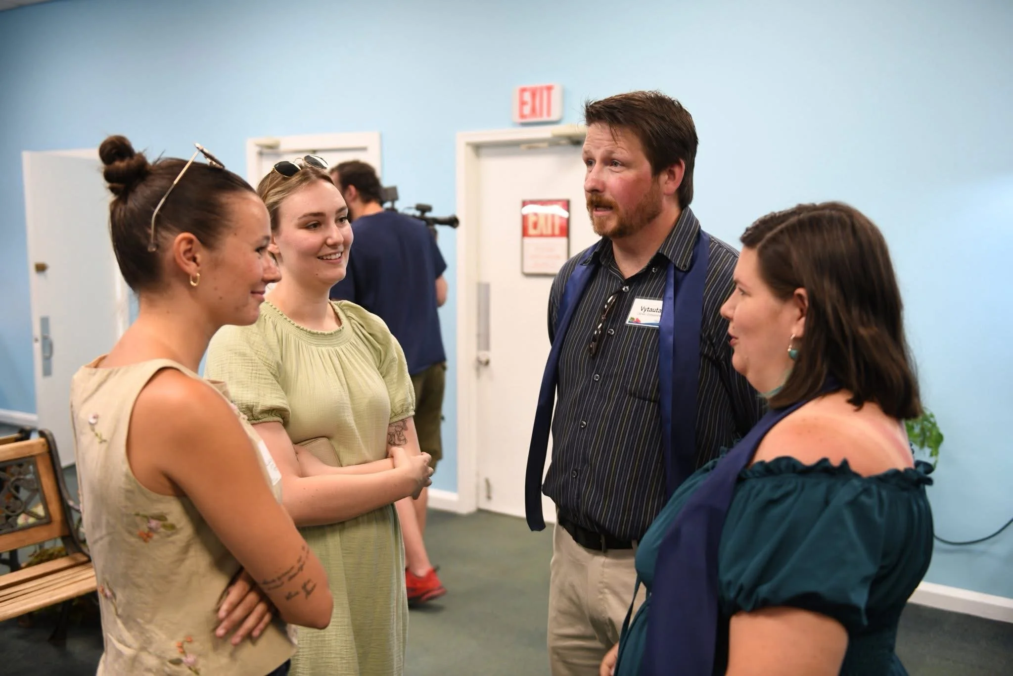 Speaking with Magic Wings' new owners, Victoria and Vytautas. 