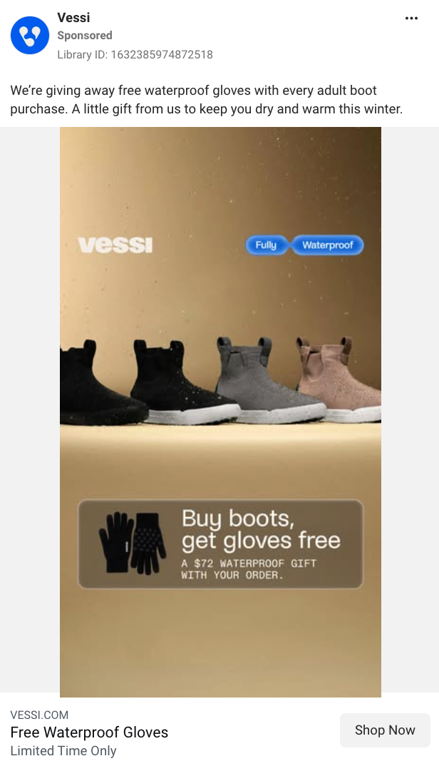 Display of four pairs of waterproof boots in black, dark gray, light gray, and beige, with promotional text about free waterproof gloves with purchase.