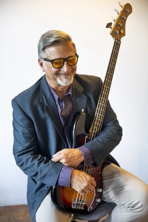 Dave Nielsen - Bassist