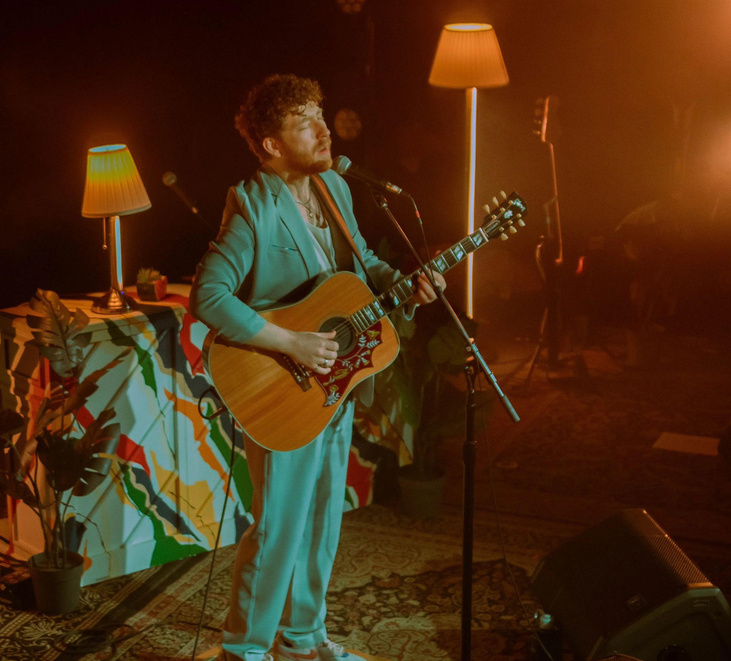 JP Saxe - A grey area world tour