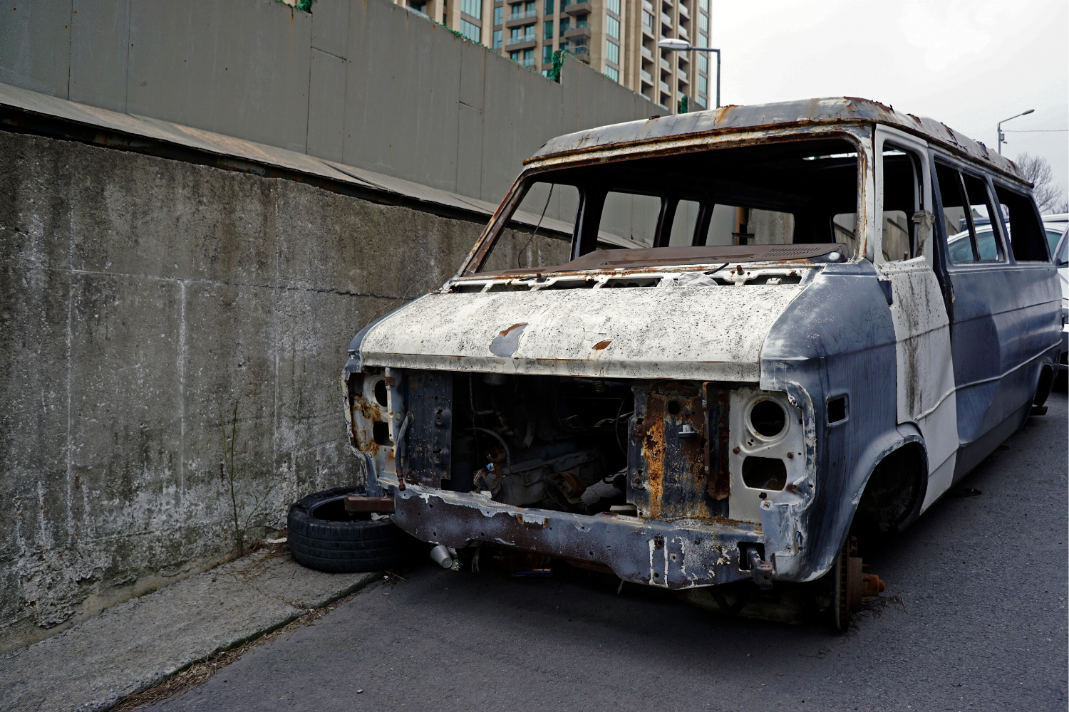 Best Time to Sell a Junk Car for Maximum Cash Value