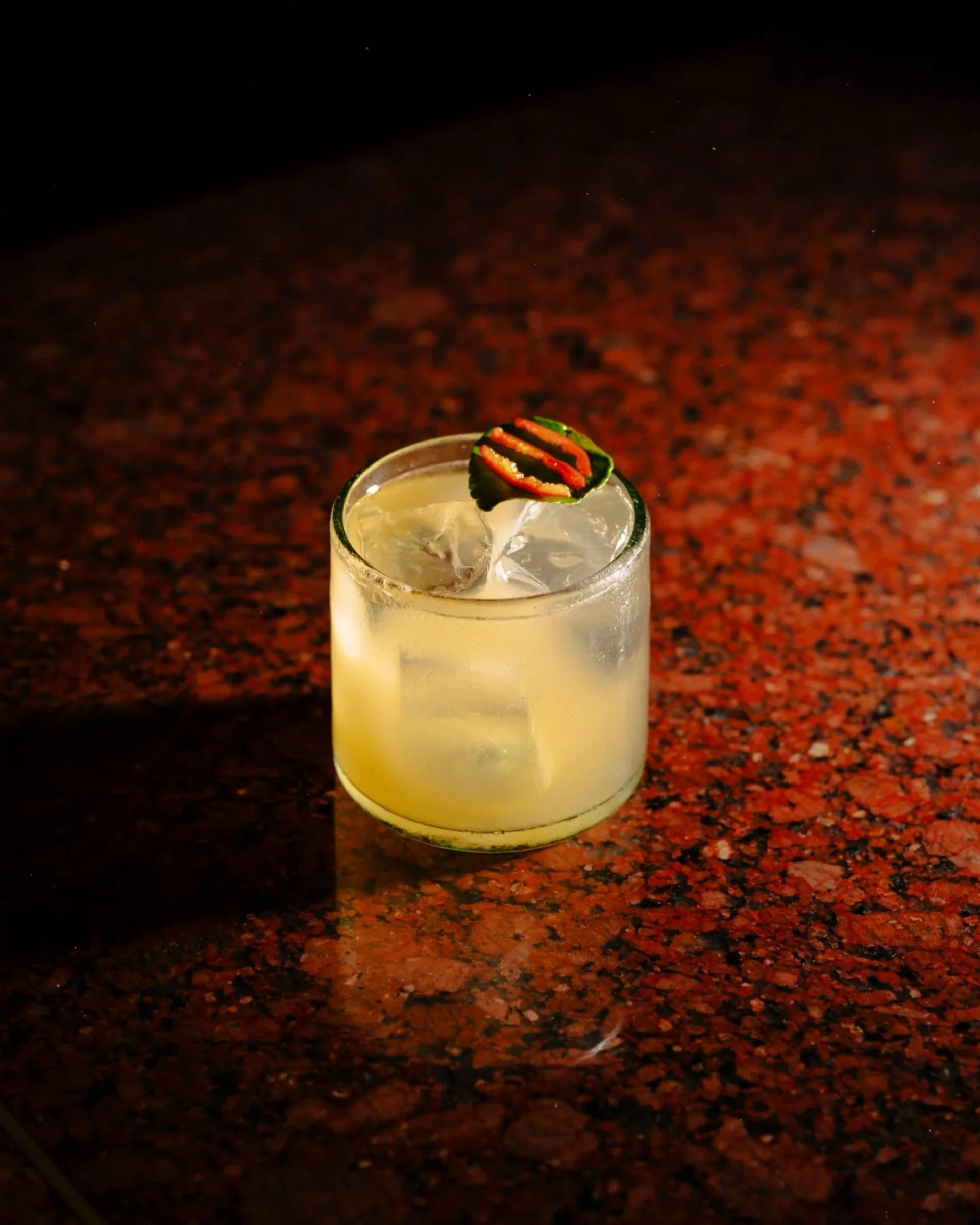 The Sa&rsquo;picy Margarita. One of our most smashable pours. 🌶️

Makrut Lime. Lemongrass. Salt.

Our take on a classic. Elaborately / Simple