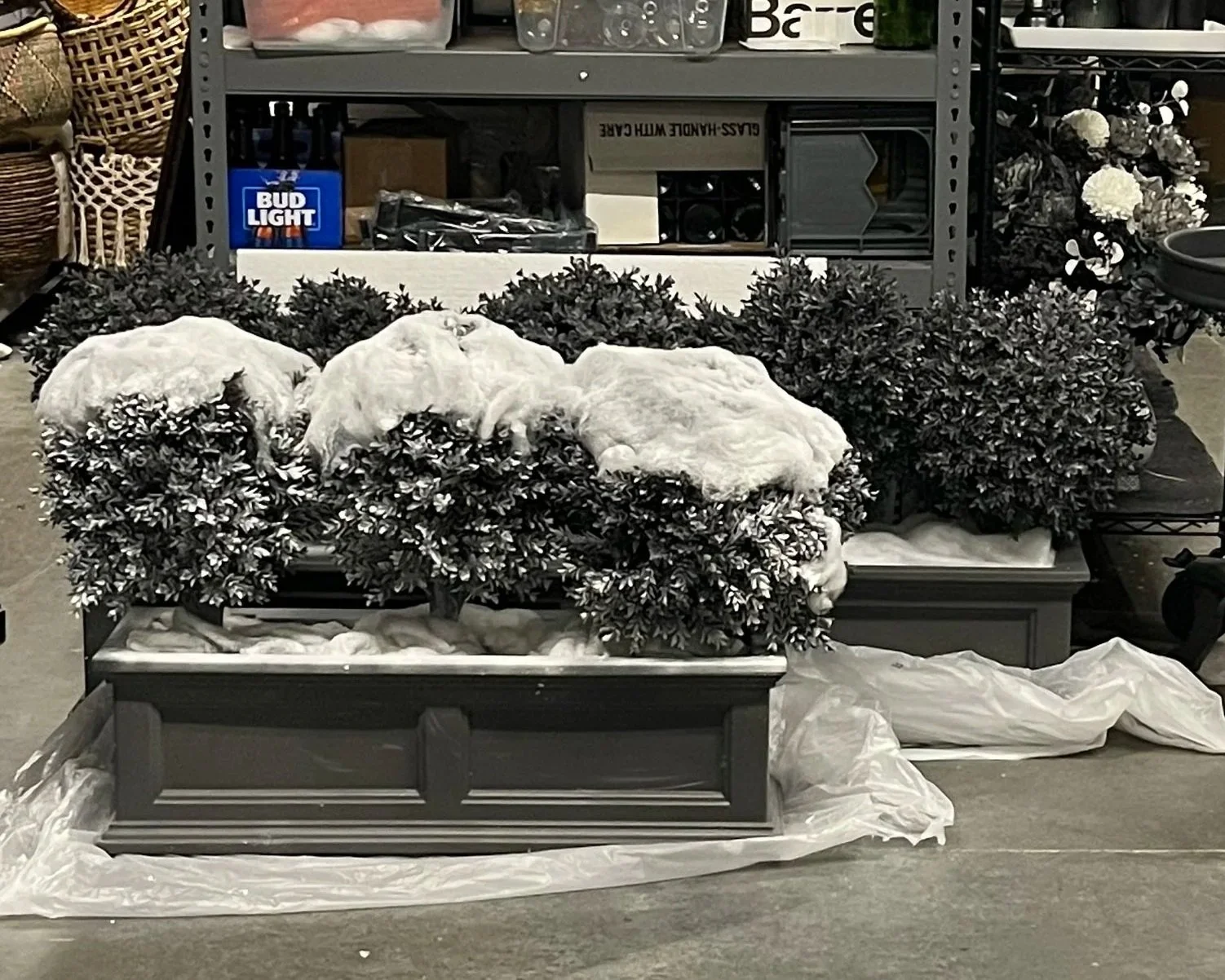 Black and white dressing items. MCM1940 (HCT).