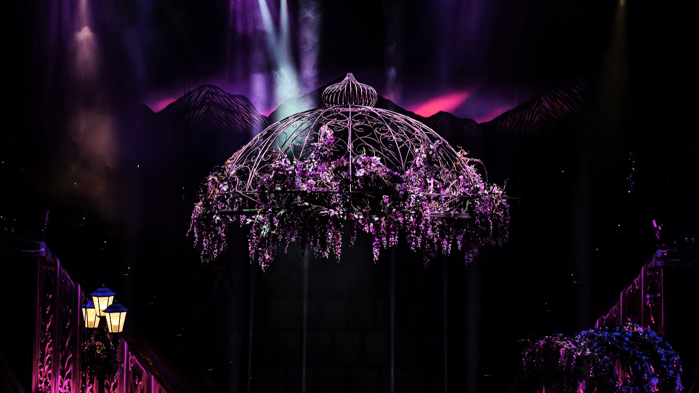 wisteria2.png