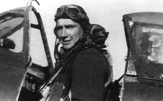 Eric Garland MC* - Commando and Fighter Pilot