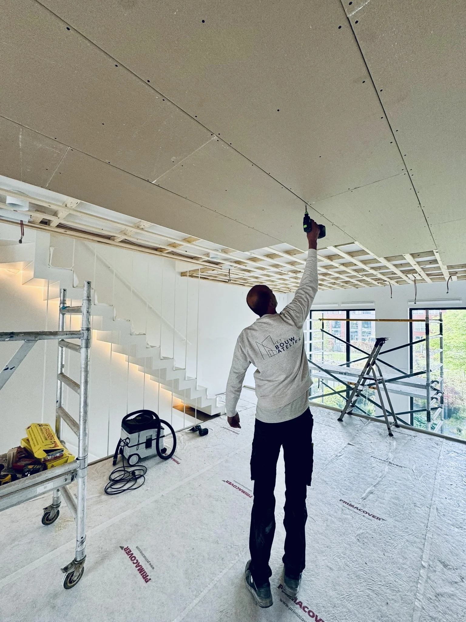 Renovatie van bestaande ruimte door ervaren aannemersbedrijf.