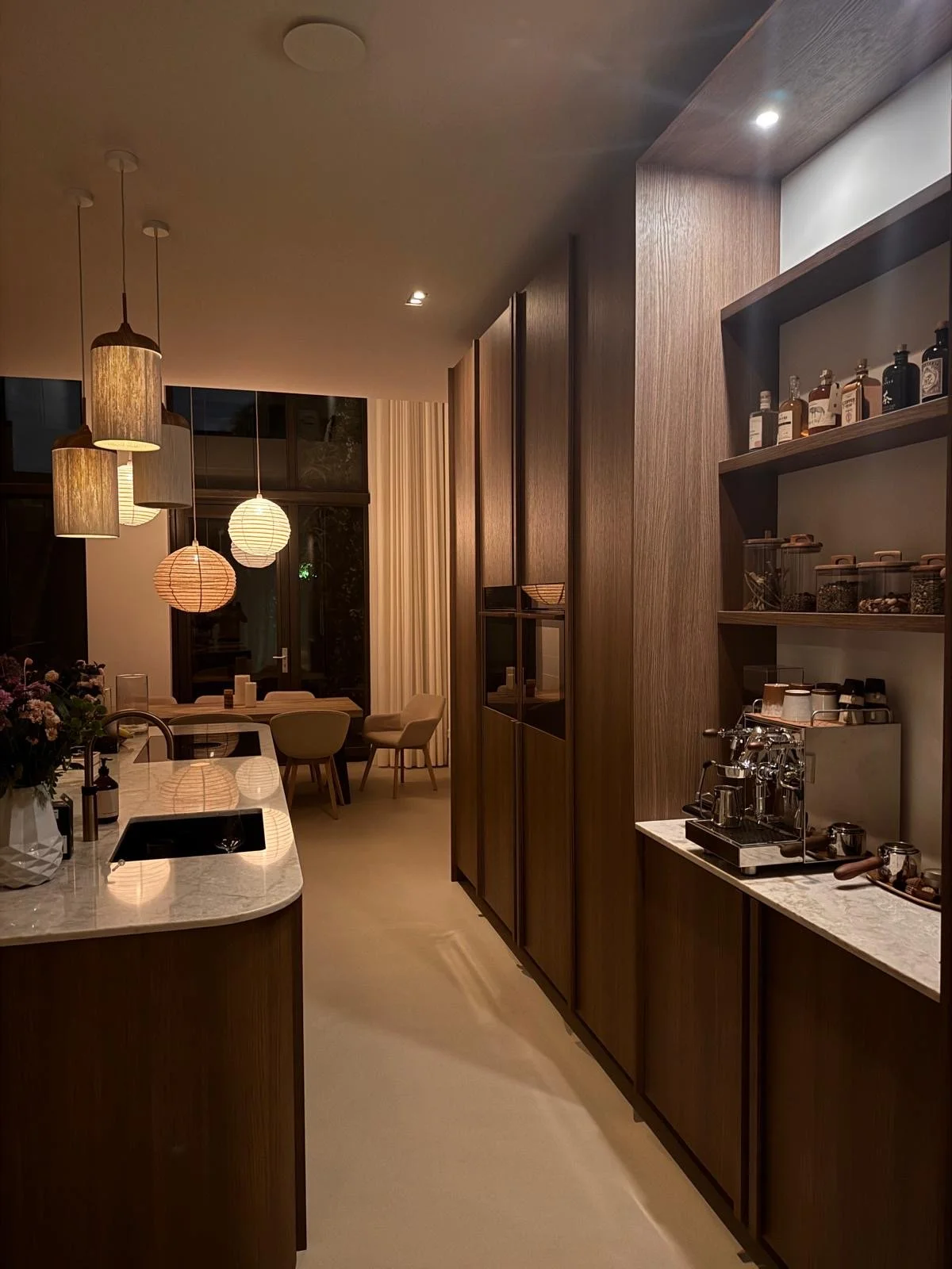 Keukenproject met maatwerk uitgevoerd door Het Bouw Atelier.