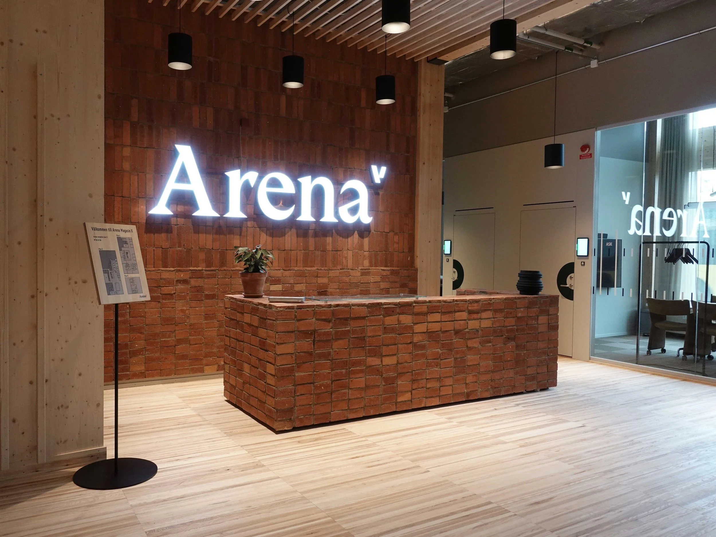 Arena Magasin- X