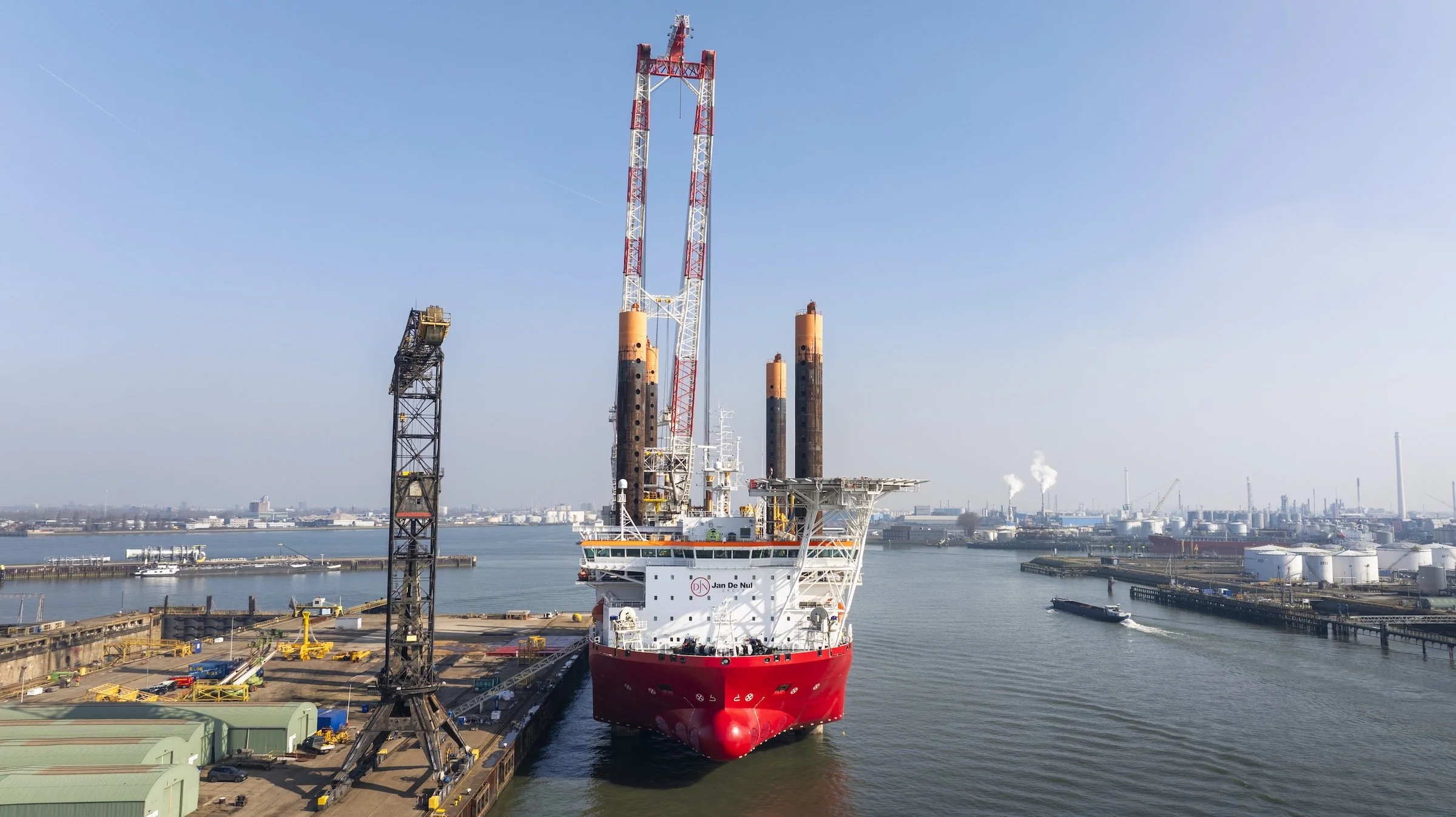 Jan de Nul heavy-lift vessel Damen Verolme shipyard construction timelapse Port of Rotterdam documentation