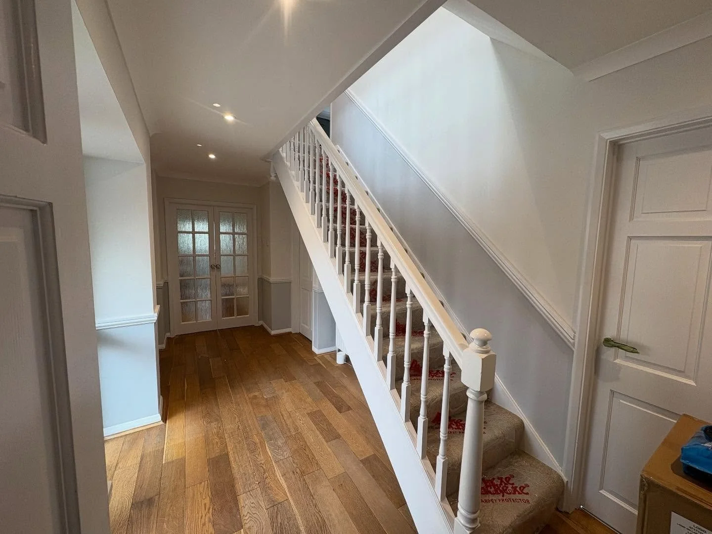 Full property redecoration completed✅  Swipe to see the finished product of our latest job.  All materials supplied by @brewerspaints  #paintinganddecorating #decorating #painting #interiordecoration #devon
