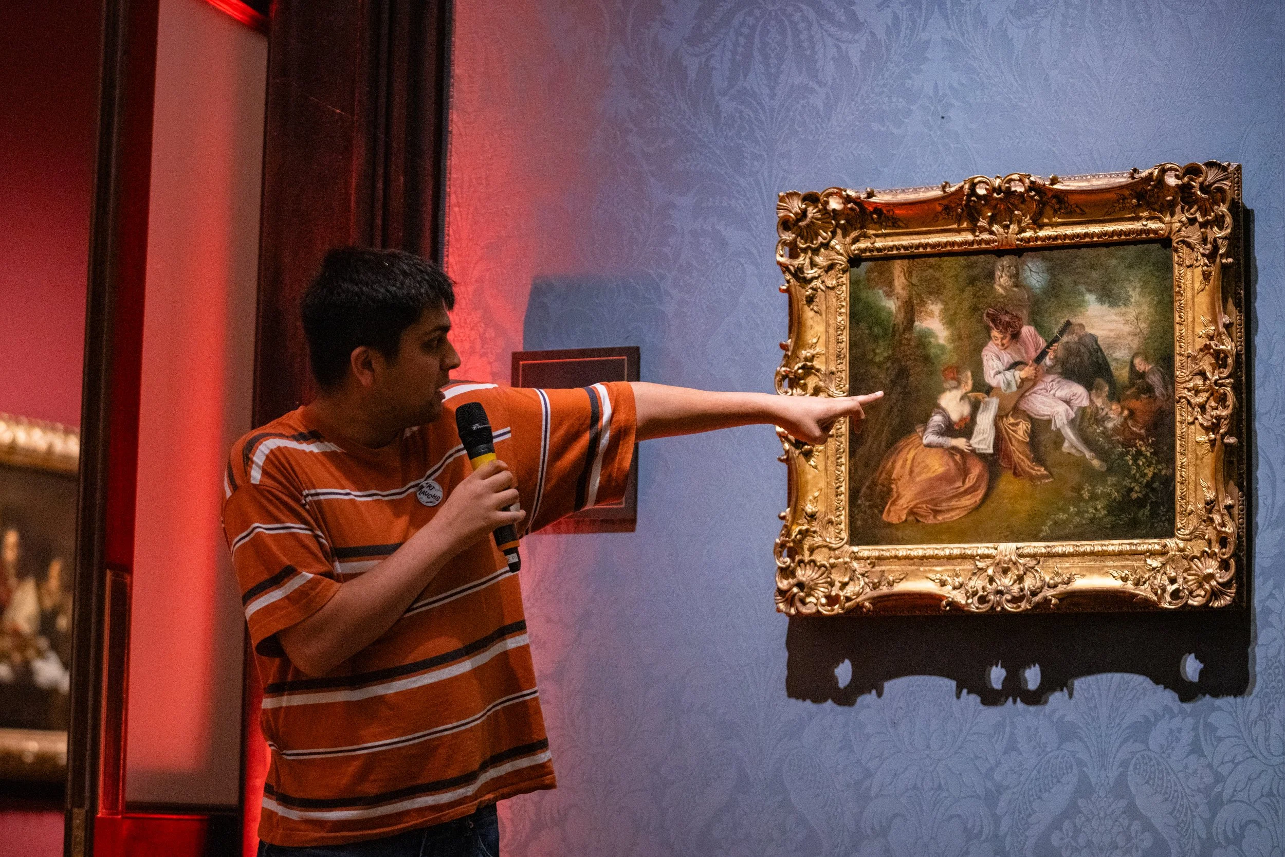 Art Laughs - Pointing 2.jpg