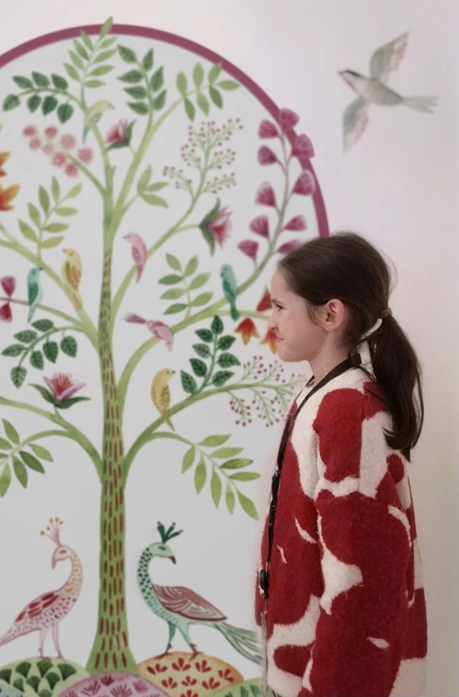 Arbre de Vie _insitu_fille.jpg