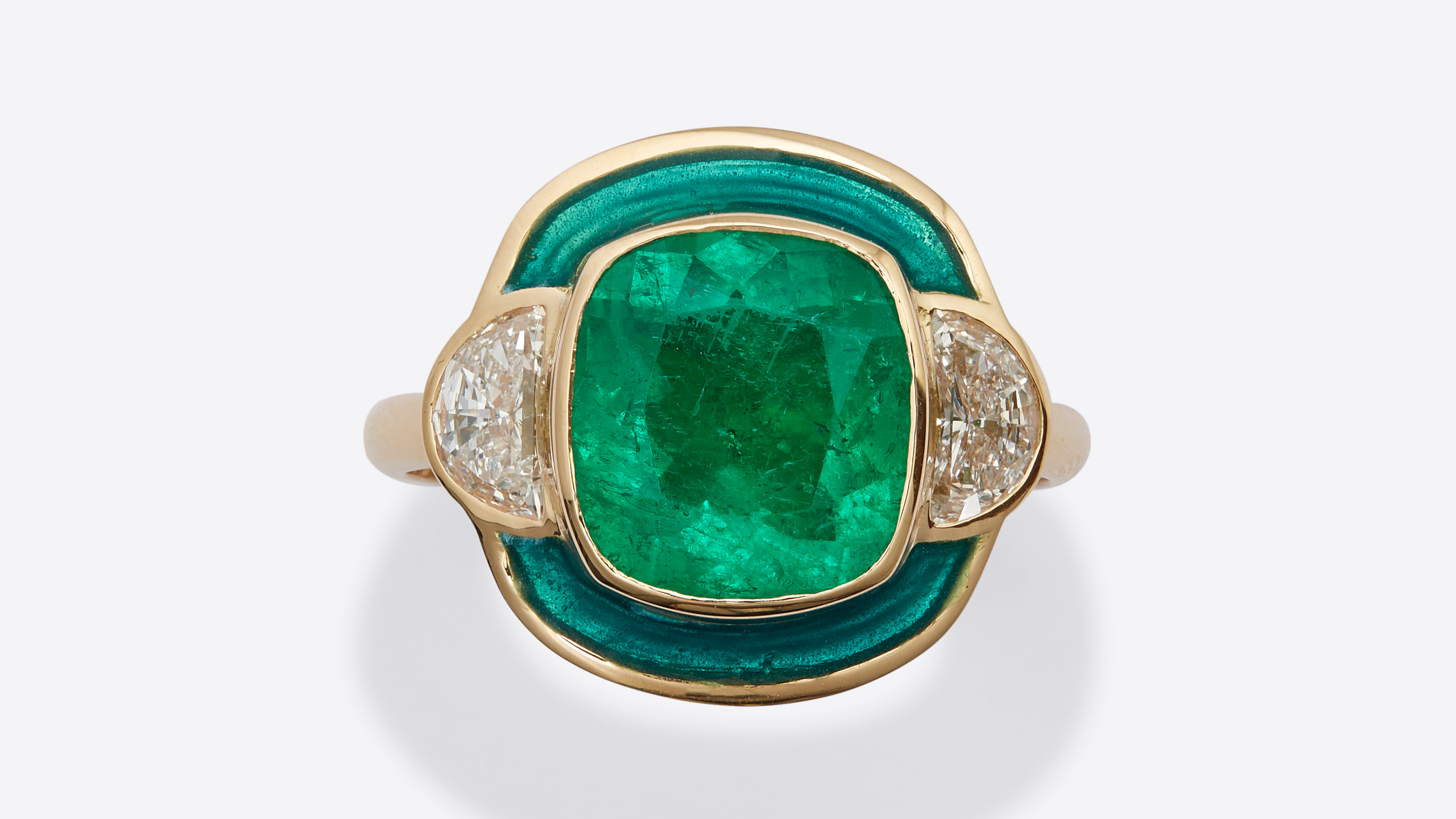 Emerald_Cocktail_Ring_3.png