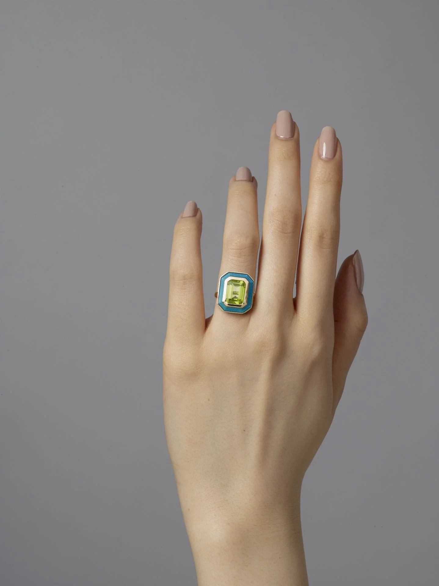 Hand Peridot Aurora.jpg