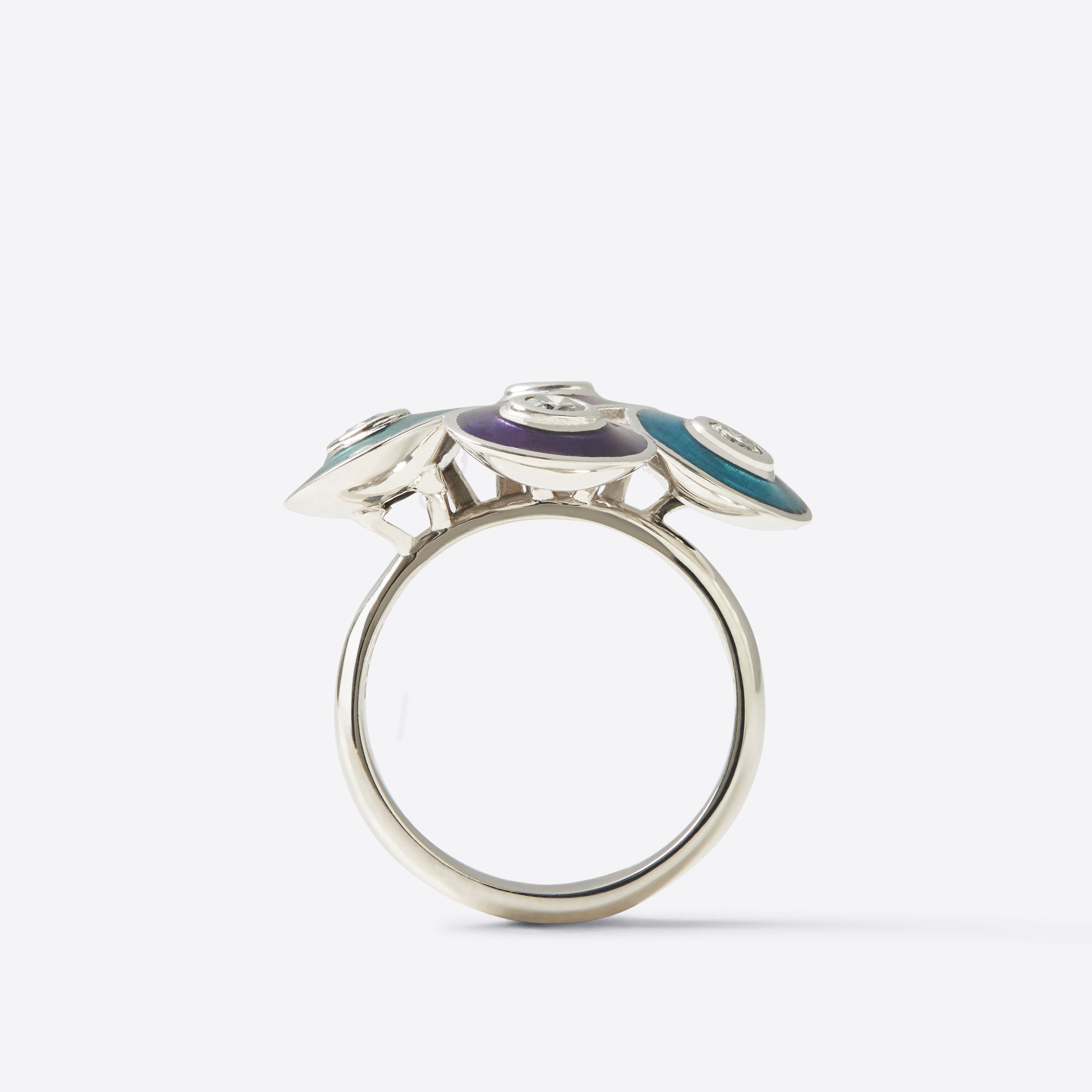 Four Diamond Circle.png