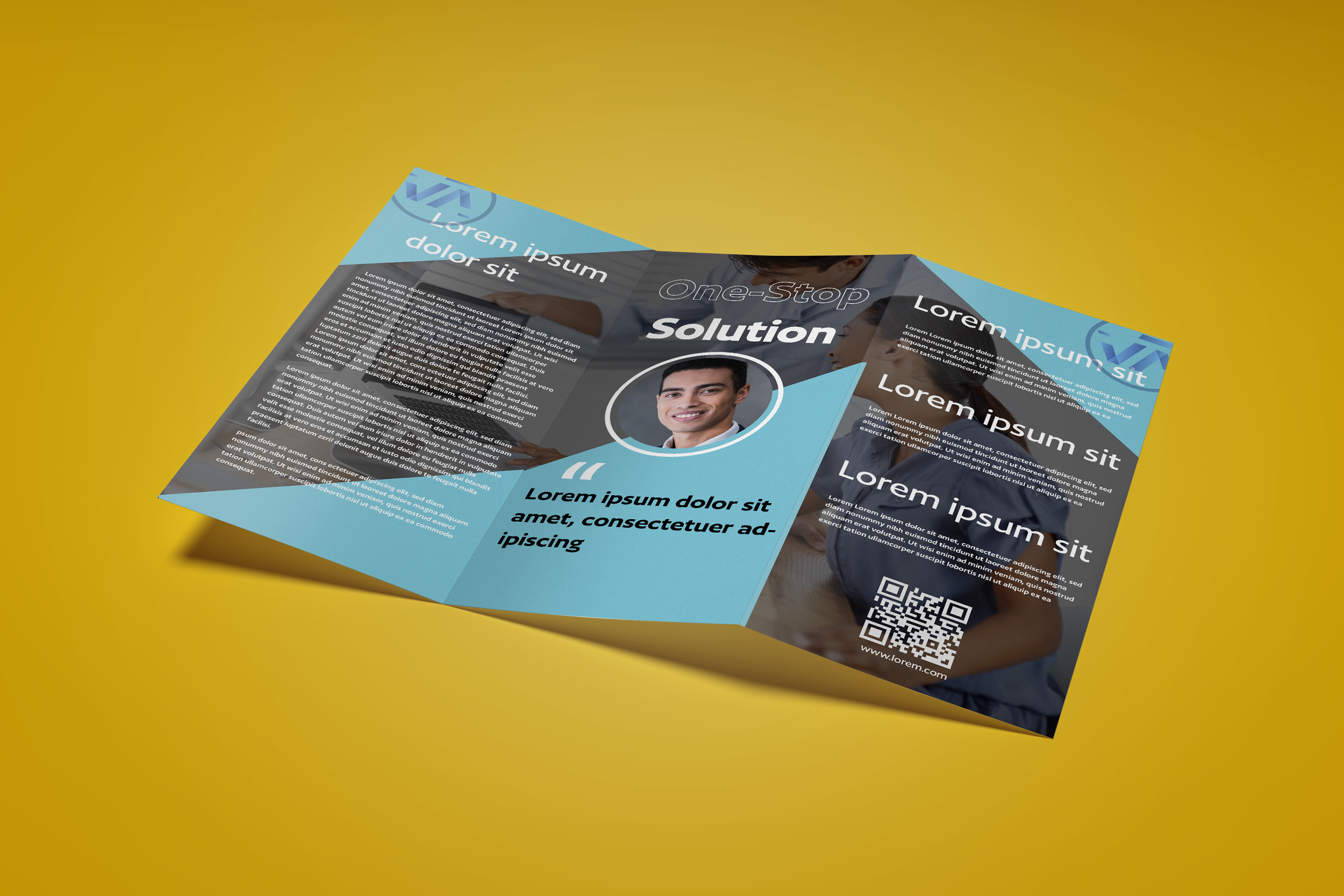 Leaflet_3x99x210_Mockup_1.png