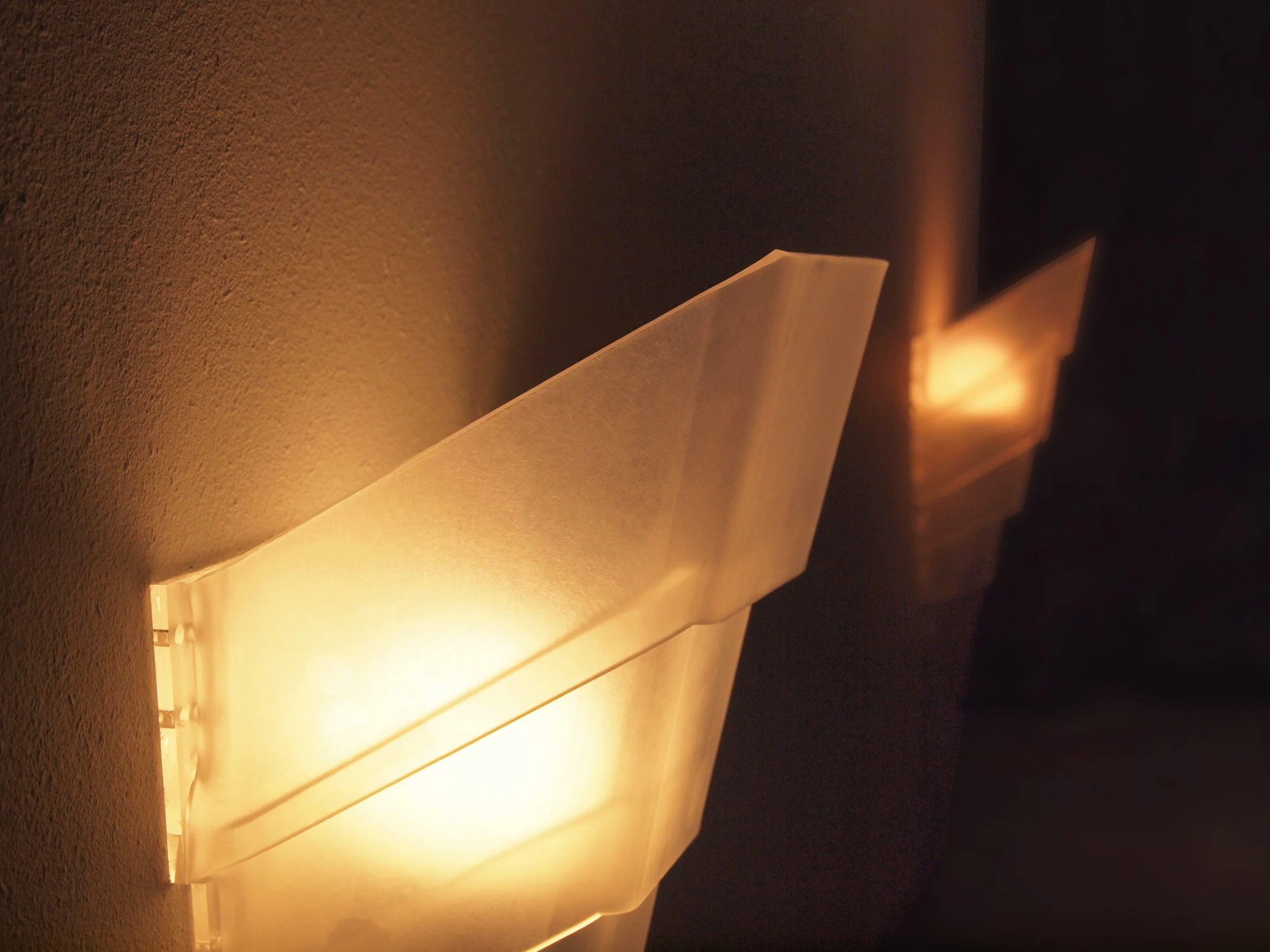 View along 2 lamps re edit no logo (PB280879).jpg