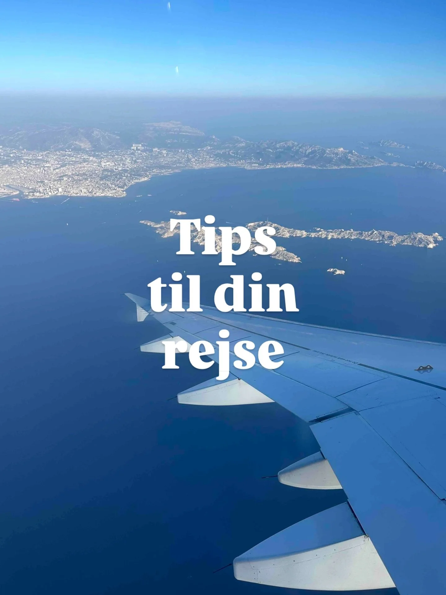 Rejsefif: S&aring;dan kommer du lettest til Sydfrankrig ✈️

Fly til Montpellier- det er klart den nemmeste l&oslash;sning. 
Herfra er der kun ca. 30 min k&oslash;rsel til Sommi&eacute;res. 

Fra K&oslash;benhavn kan du ofte flyve direkte. 
Fra Billun