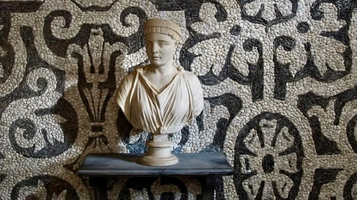 Fine Art &amp; Antiques