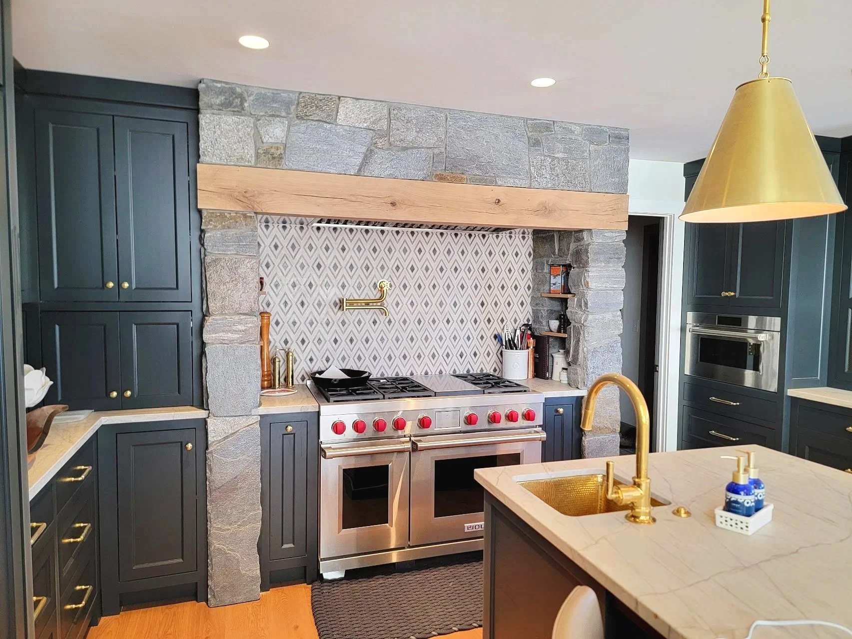 Quechee Lakes Stone Hearth Kitchen