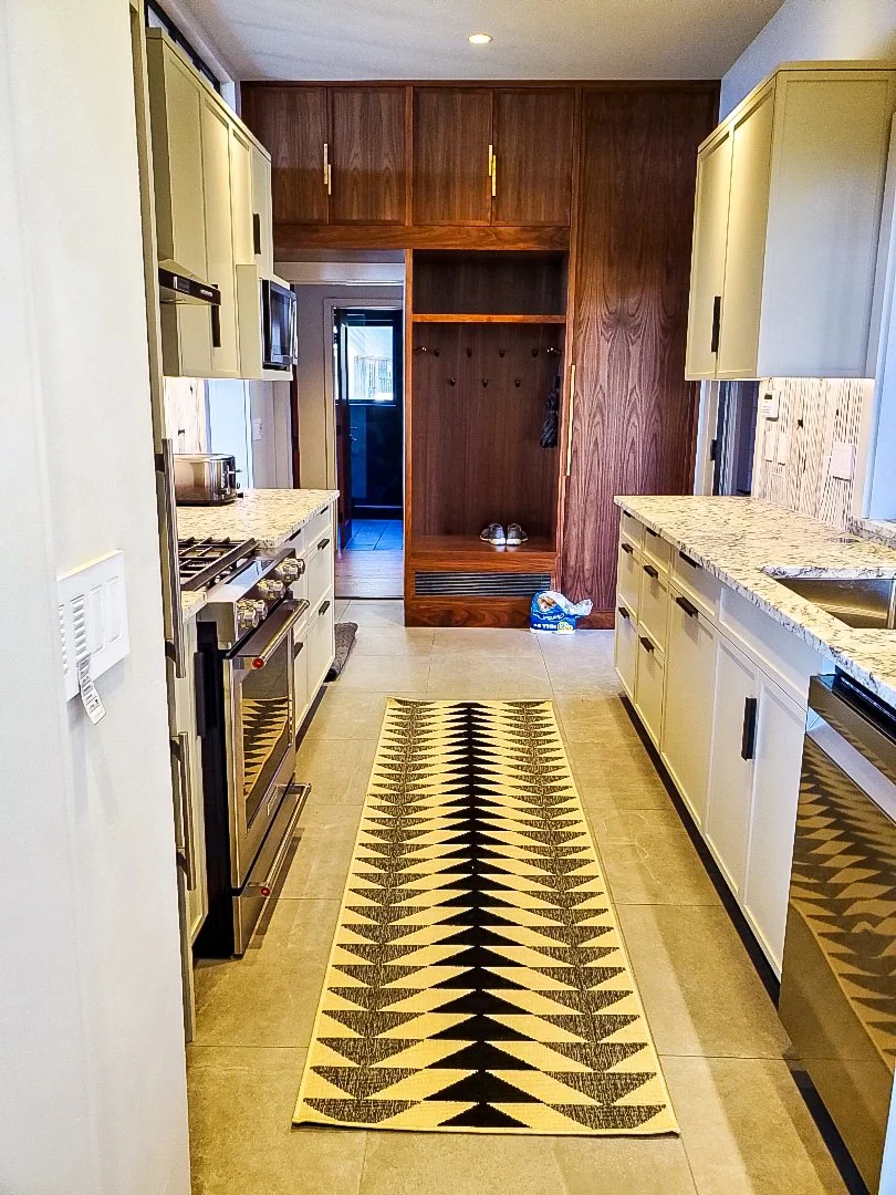 Norwich VT Modern Cabinetry (4).jpg