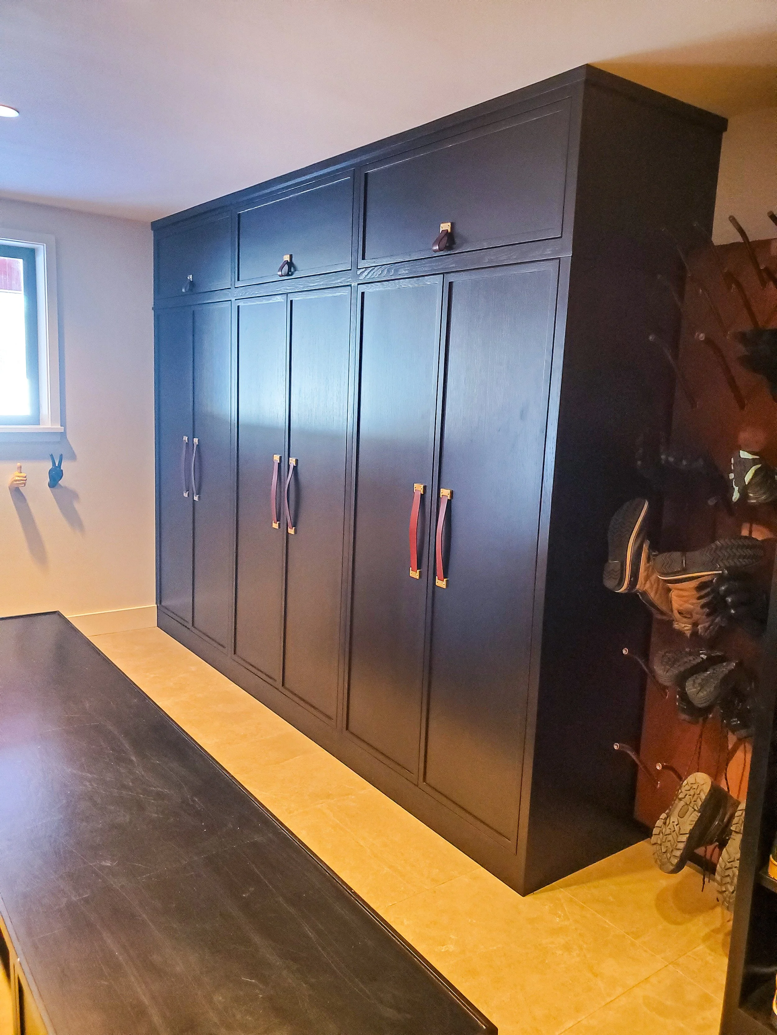 Norwich VT Modern Cabinetry (14).jpg