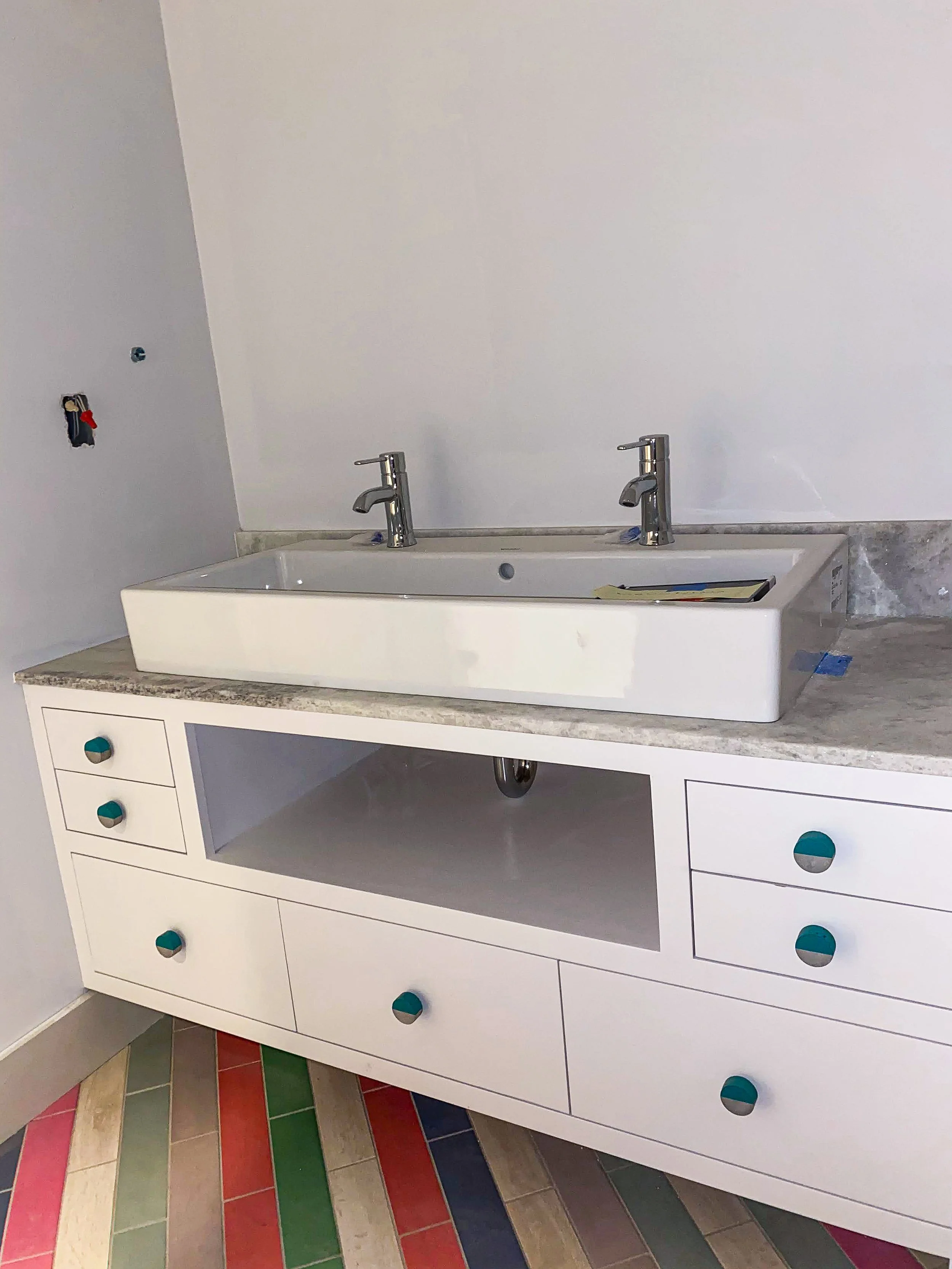 Norwich VT Modern Cabinetry (21).jpg