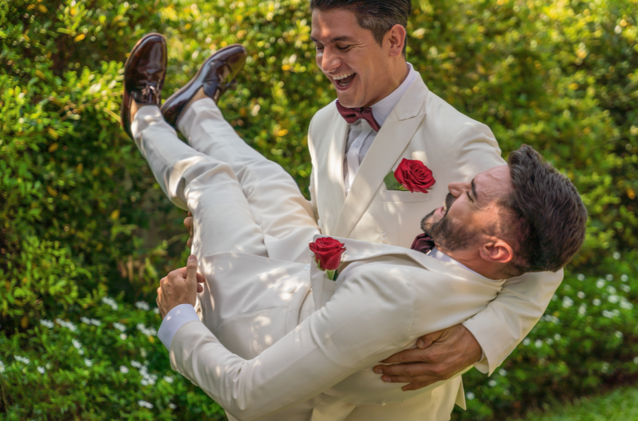 LGBTQ wedding celebration in Brisbane with inclusive celebrant Chris Zilm. Brisbane, Cairns, Goold Coast, Sunshine Coast, Toowoomba, Adelaide, Melbourne