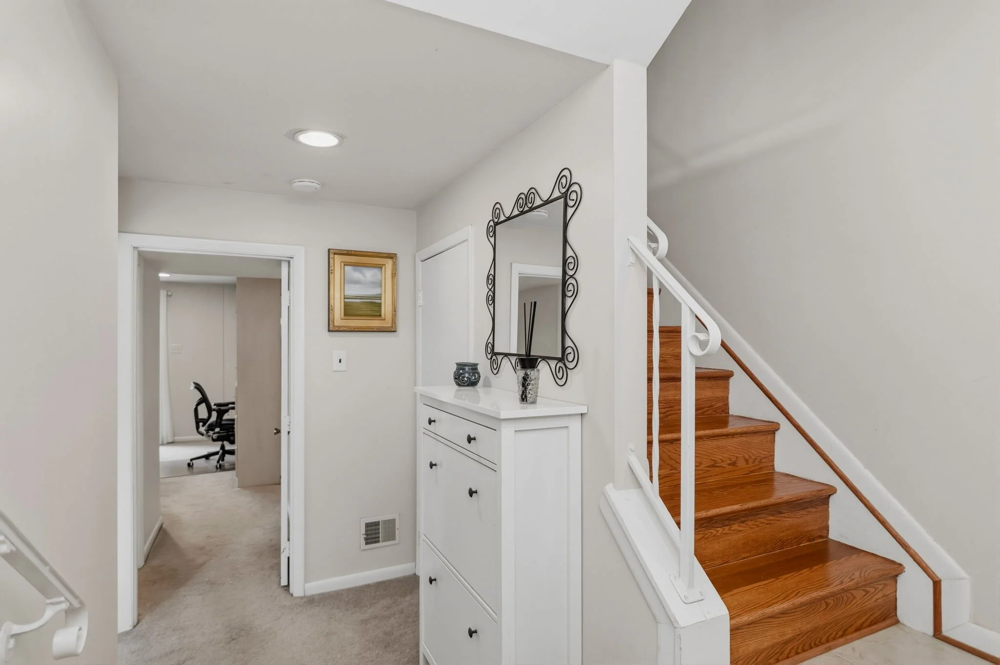 34-samantha-bard-13703-penwith-ct-lower-level-hallway-staircase-chantilly-va-20151.jpg