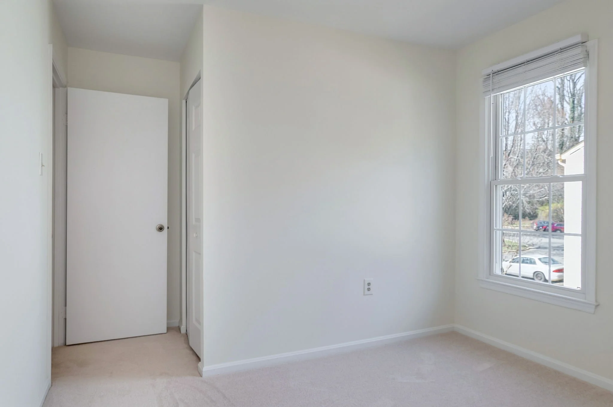 38-samantha-bard-4445-holly-ave-bedroom-three-closet-view-fairfax-va-22030.jpg