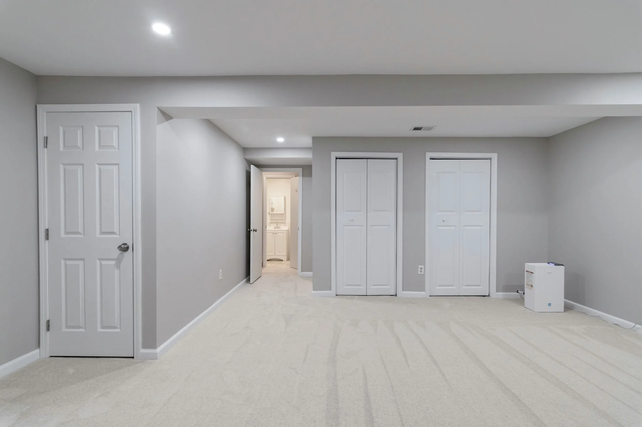45-samantha-bard-4445-holly-ave-basement-bonus-room-bath-access-fairfax-va-22030.jpg