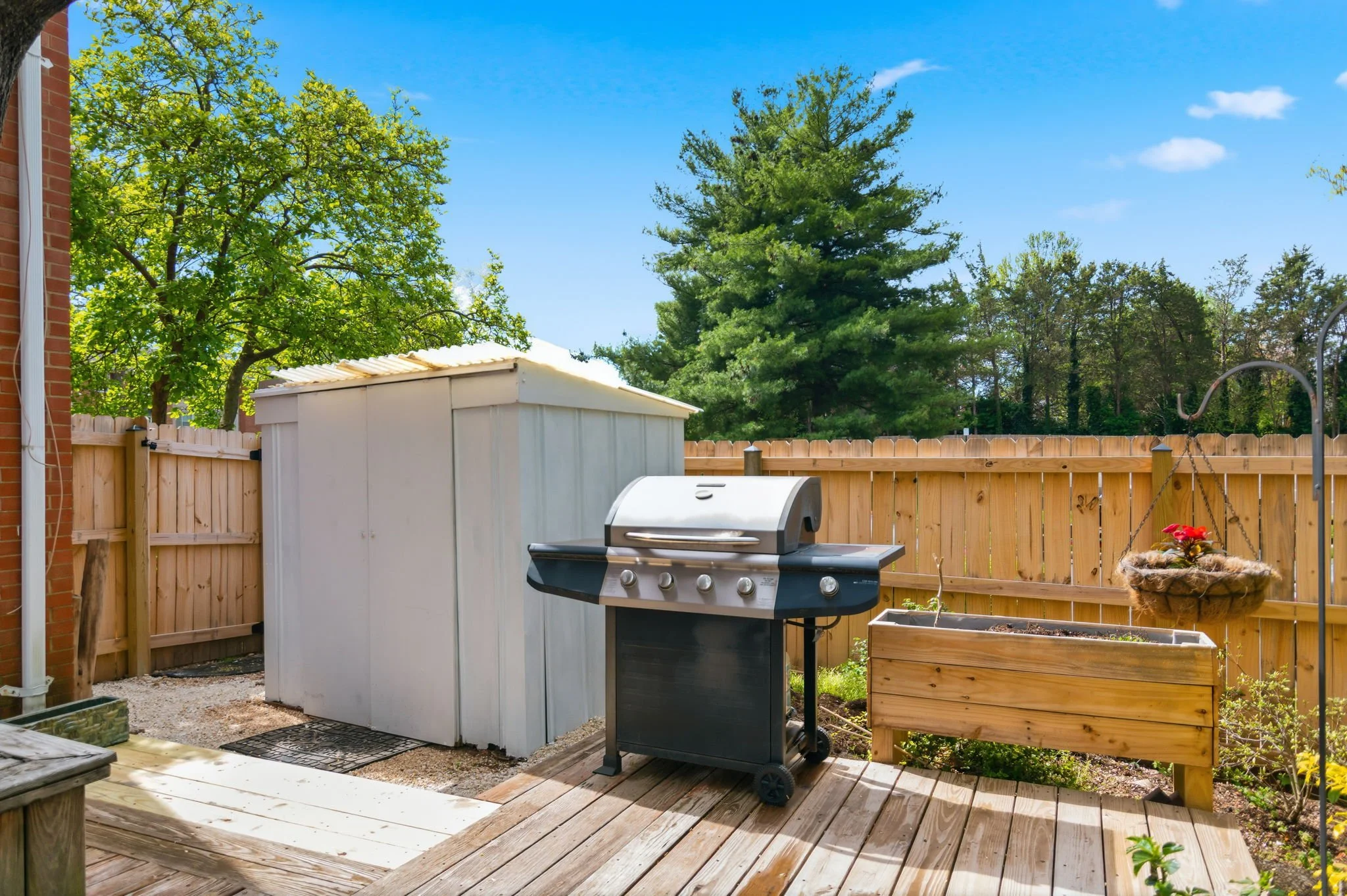 40-samantha-bard-13703-penwith-ct-backyard-shed-grill-raised-garden-bed-chantilly-va-20151.jpg