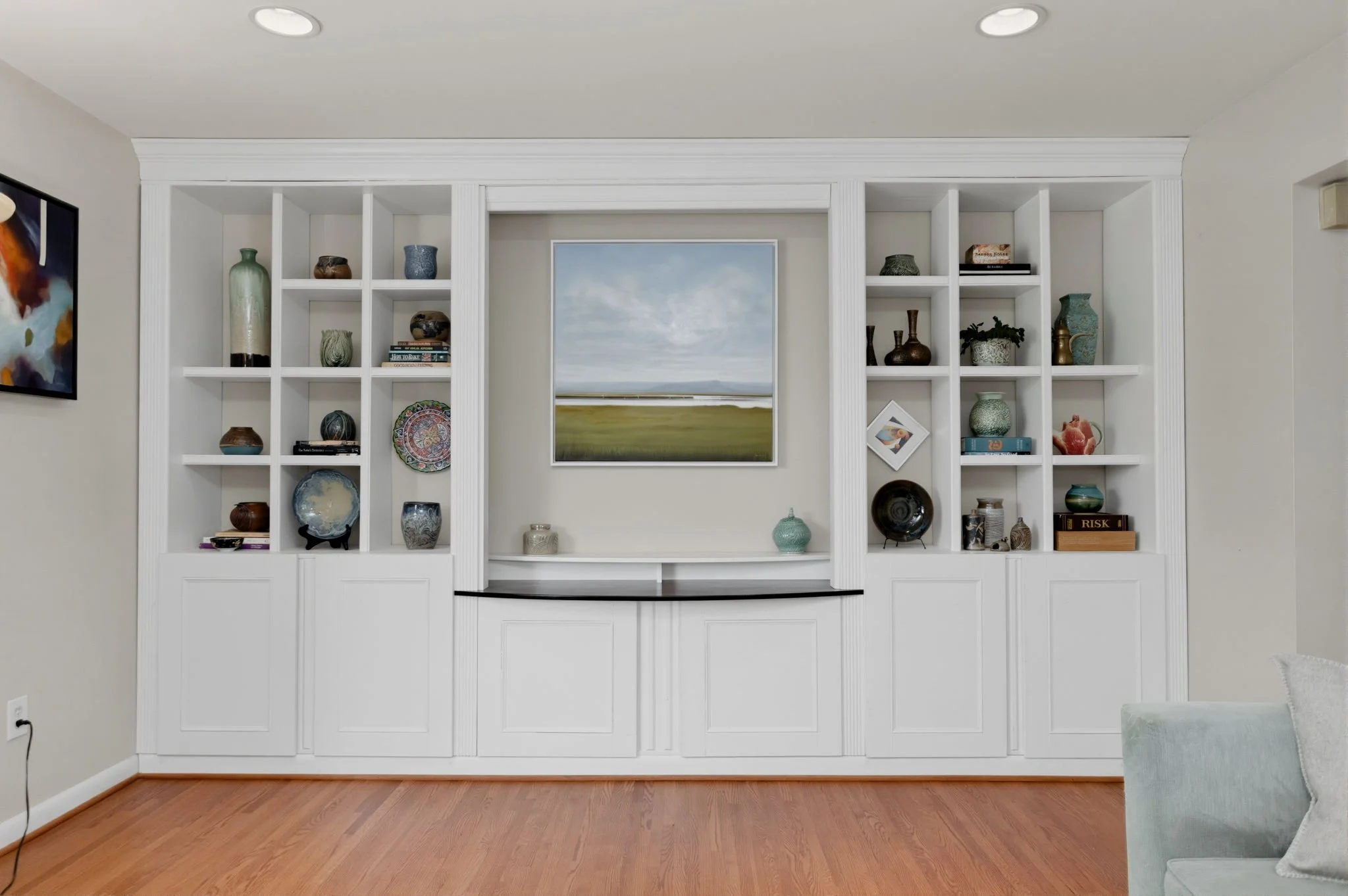 11-samantha-bard-13703-penwith-ct-living-room-built-in-shelving-detail-chantilly-va-20151.jpg