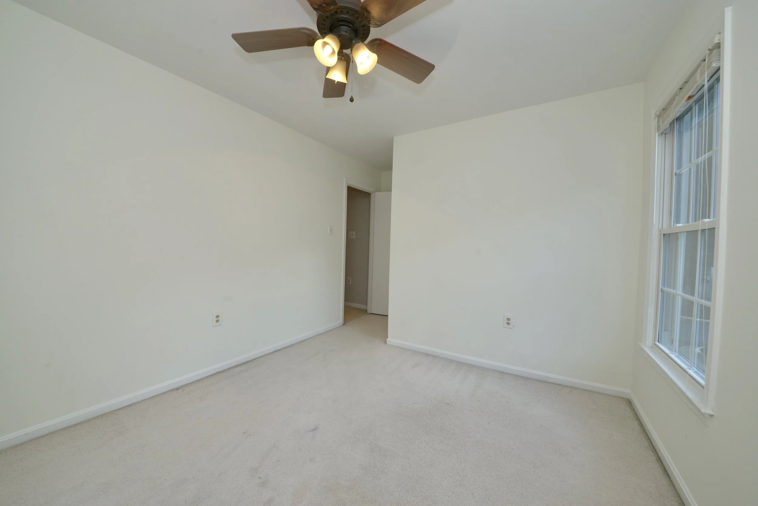 Holly Int UL BR 2 view SOT_9183.JPG