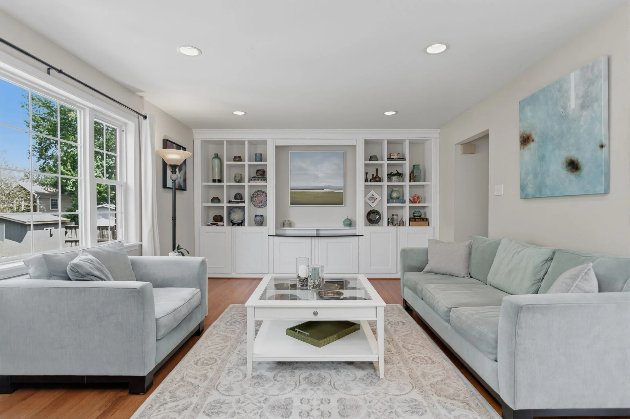 09-samantha-bard-13703-penwith-ct-living-room-built-in-bookcase-wall-hardwood-chantilly-va-20151.jpg