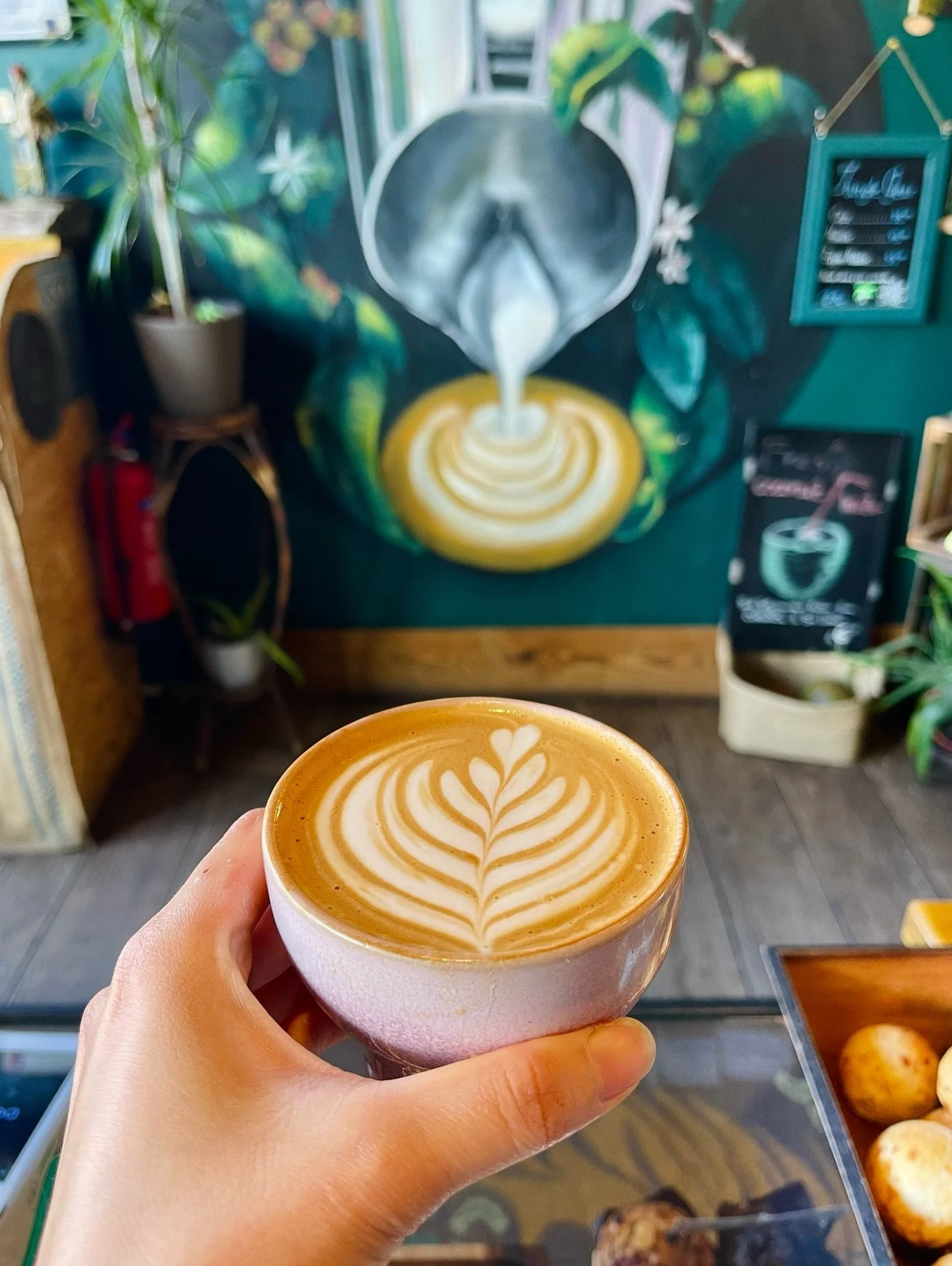Happy New Year, lovely people! 🌟 Wishing everyone a fantastic start to the year ❤️ We&rsquo;re back open today and can&rsquo;t wait to see your smiling faces 🥰🫶🏻🌴