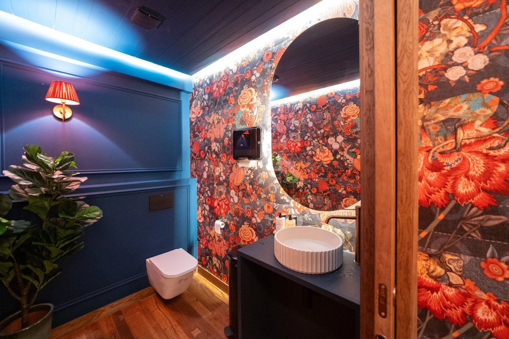 Baños Rove Vital House