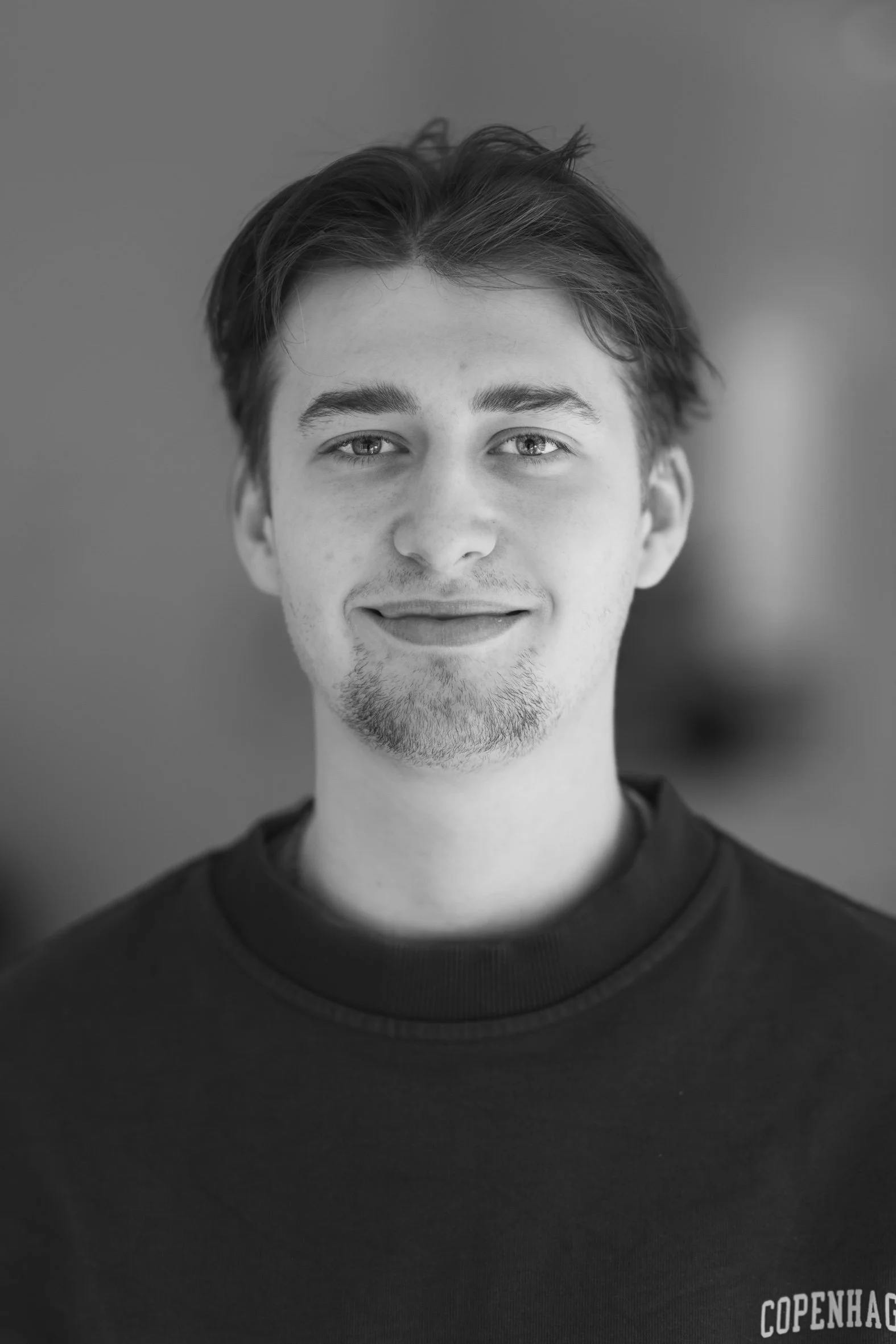 Elliot / Medhjælper