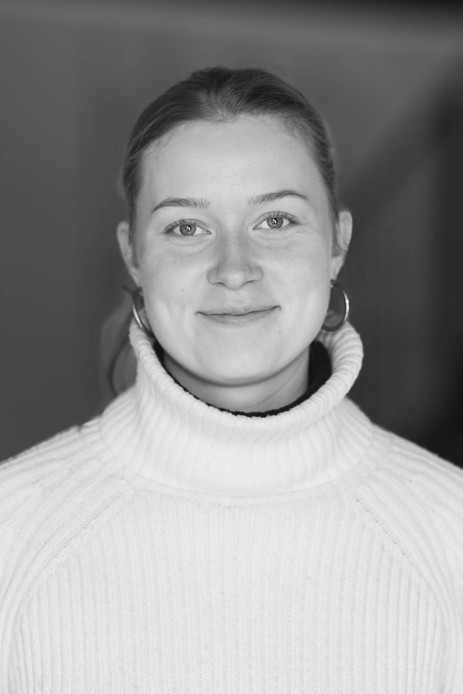Asta / Medhjælper