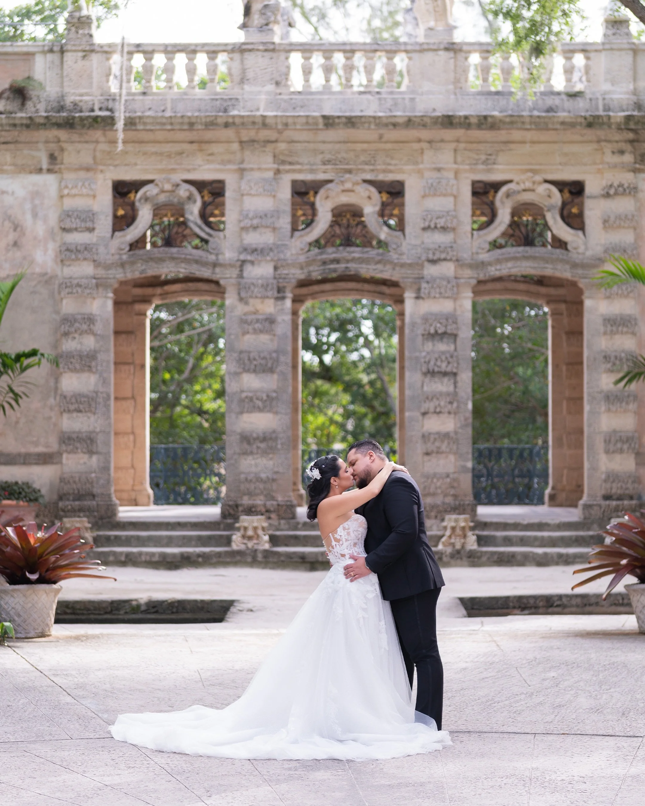 Rodxana and Rafael, it was an absolute honor to be a part of your big day. We wish you both nothing but the best on this beautiful new journey together.

Bride: @rodxispencer 
Groom: spencerjacquesr

Photos: @starvisualart 
#weddingphotography