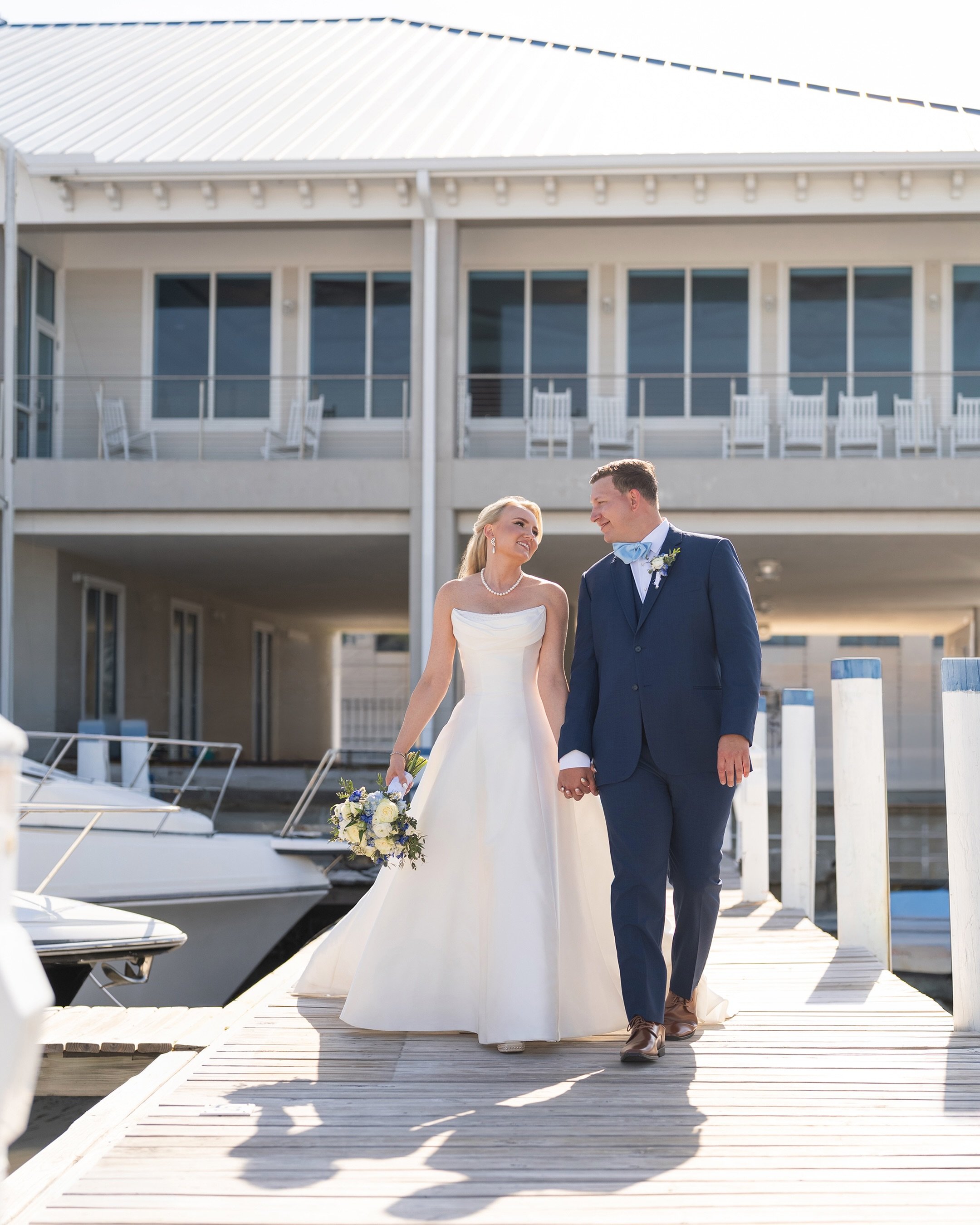 A classic love story set against the beautiful backdrop of the Halifax River Yacht Club. Janelle and Alex radiating pure joy and elegance in every single frame. We love capturing these unforgettable chapters for our beautiful couples.
Bride: @janello