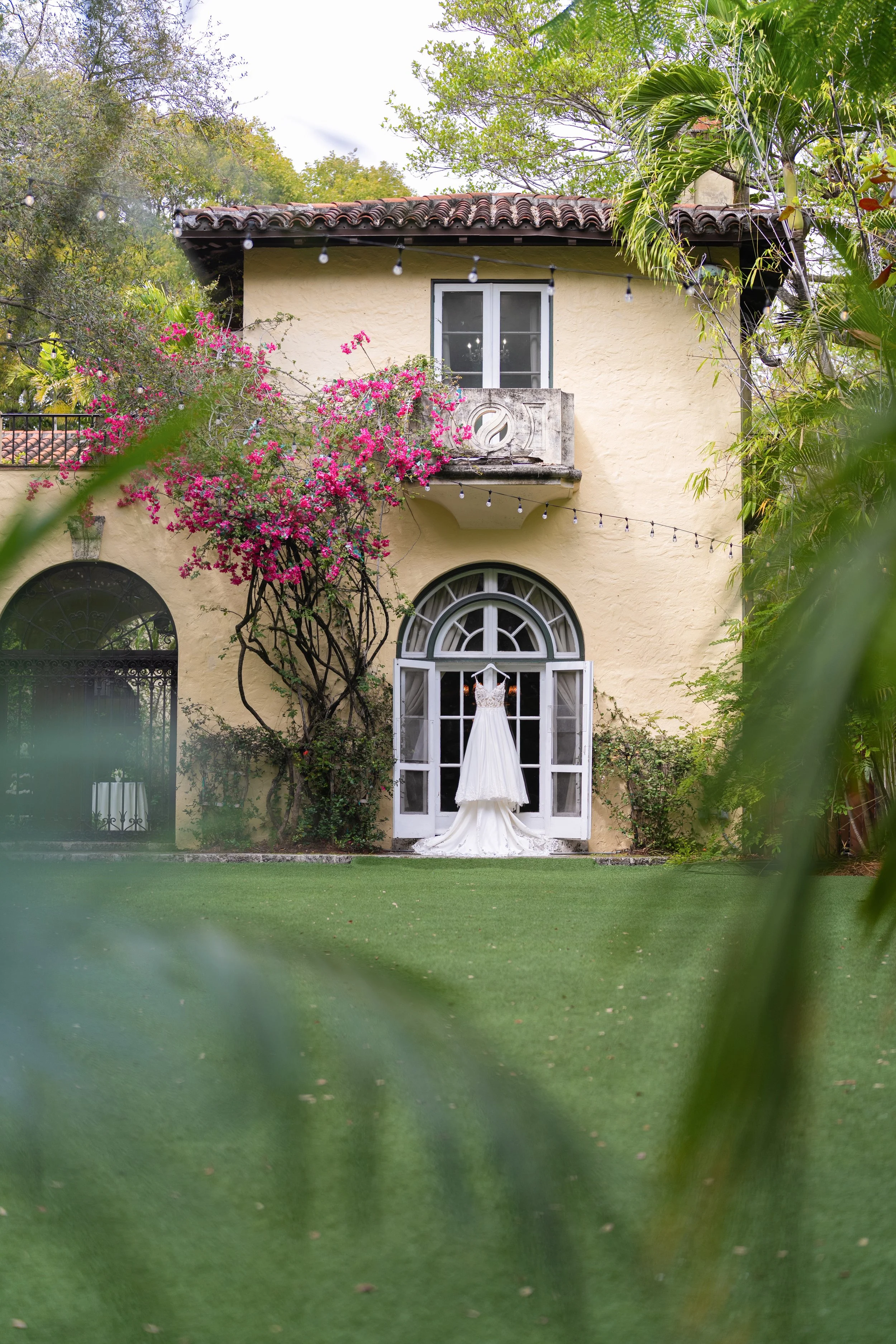 Timeless wedding portrait in Miami; fine art photography by Star Visual Art for elegant couples.