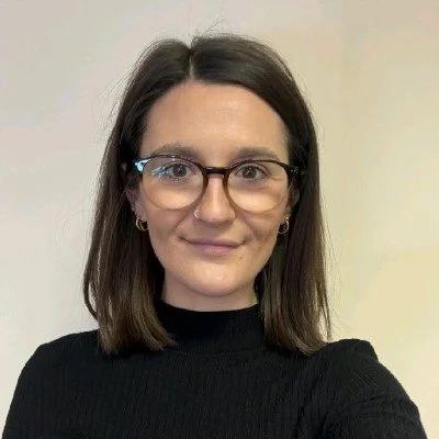 Headshot of Amy Coombs - Sales & Marketing Support